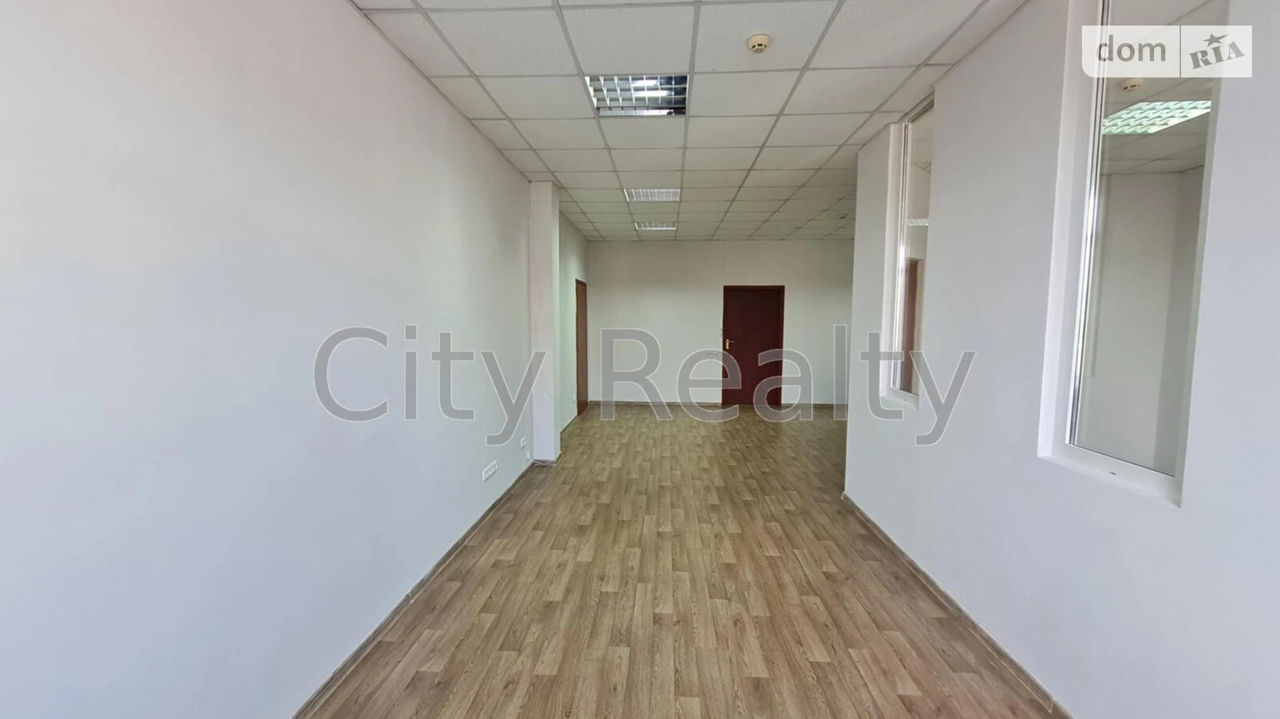 Сдается в аренду офис 57 кв. м в бизнес-центре, цена: 19665 грн - фото 3