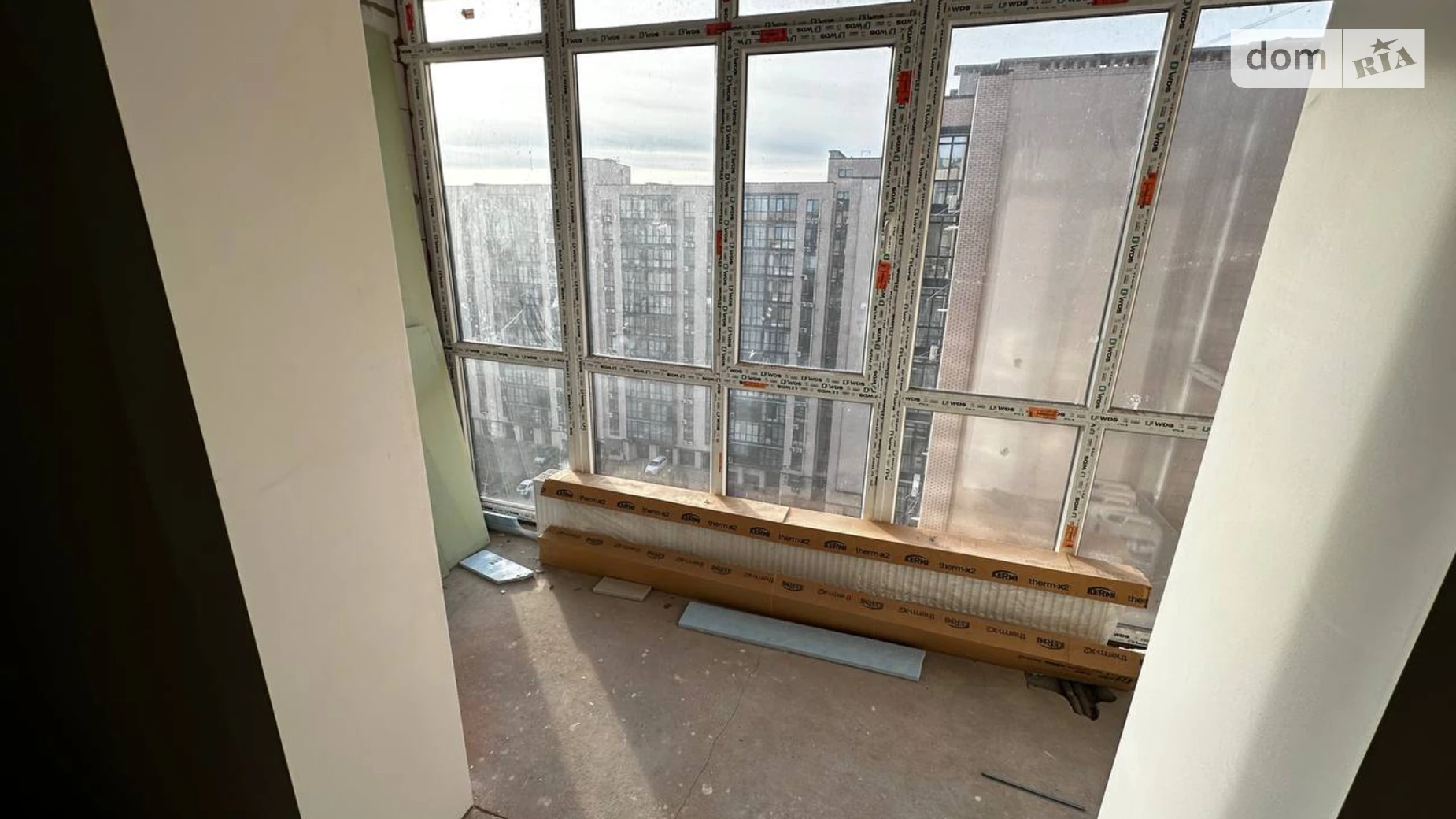 Продается 3-комнатная квартира 104 кв. м в Днепре, ул. Набережная Победы, 44Л - фото 2