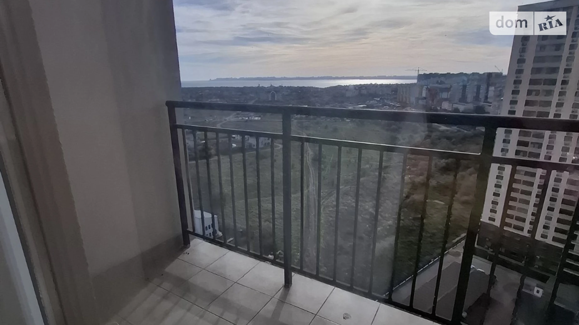 Сдается в аренду 2-комнатная квартира 42 кв. м в Одессе, ул. Академика Сахарова - фото 3