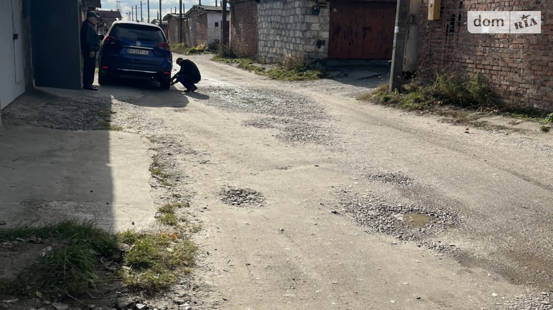 Продается отдельно стоящий гараж под легковое авто на 33 кв. м, цена: 12000 $ - фото 3