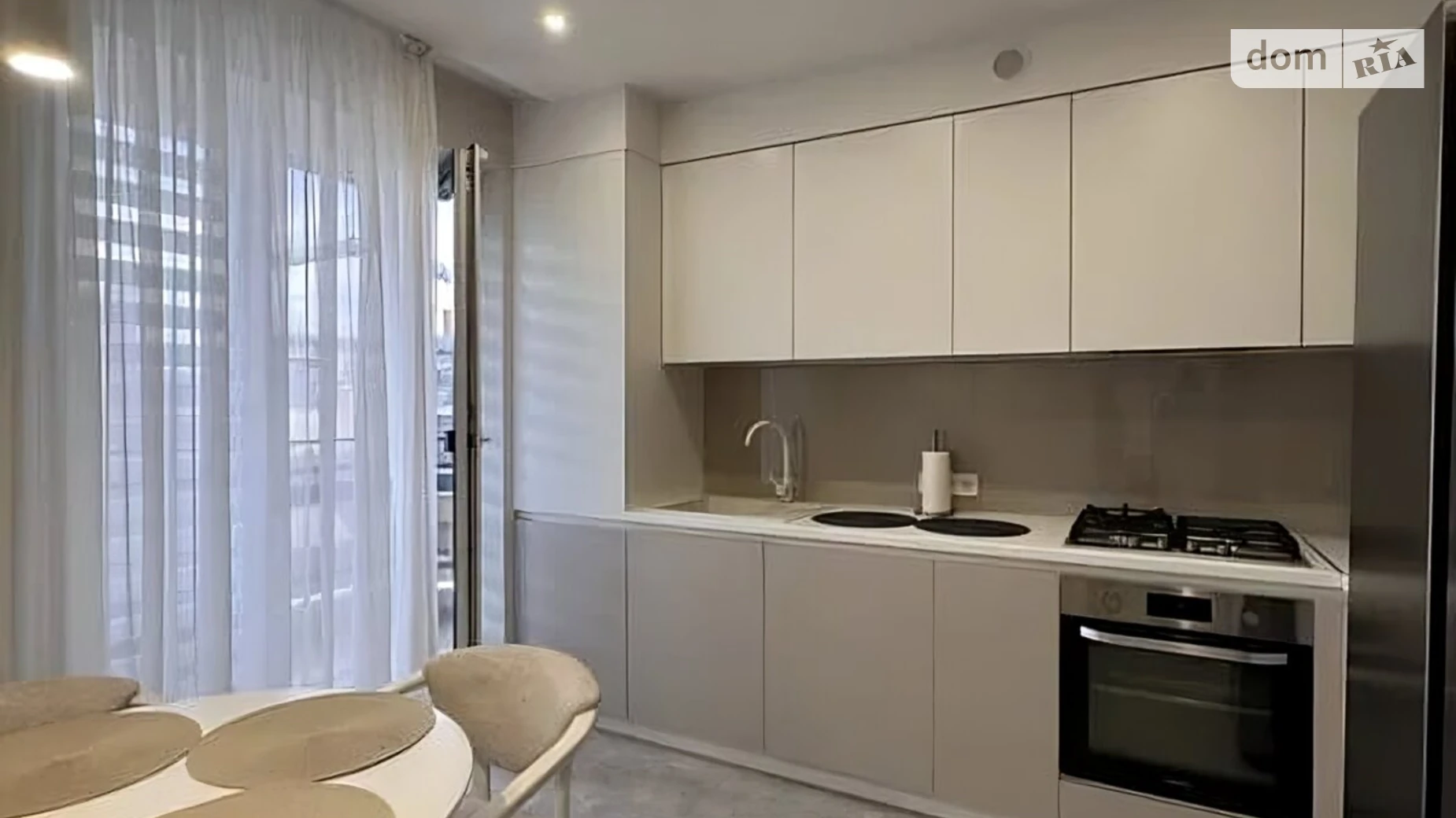 Продается 1-комнатная квартира 53.1 кв. м в Ужгороде, ул. Петра Линтура, 7 - фото 3