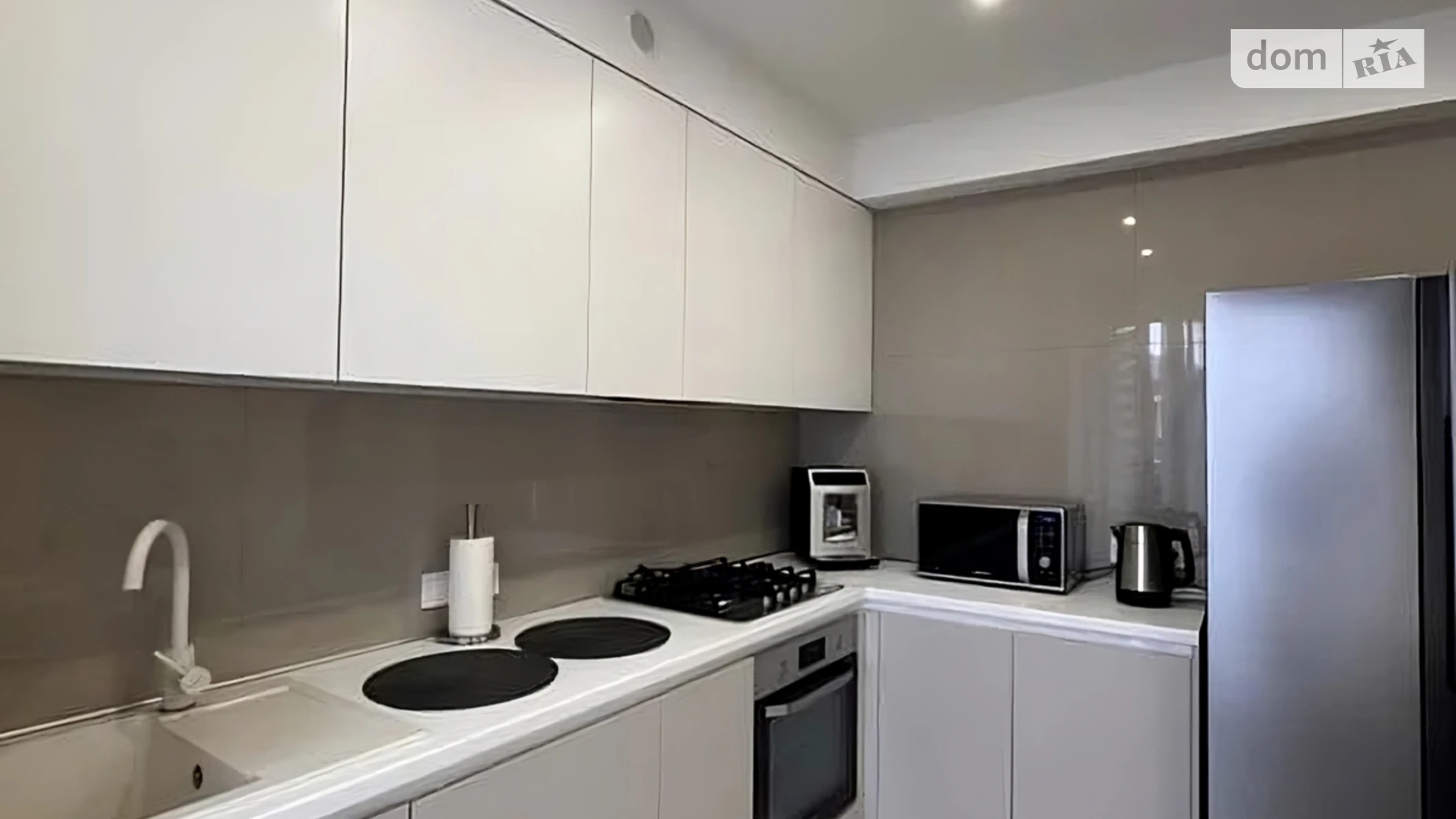 Продается 1-комнатная квартира 53.1 кв. м в Ужгороде, ул. Петра Линтура, 7 - фото 2