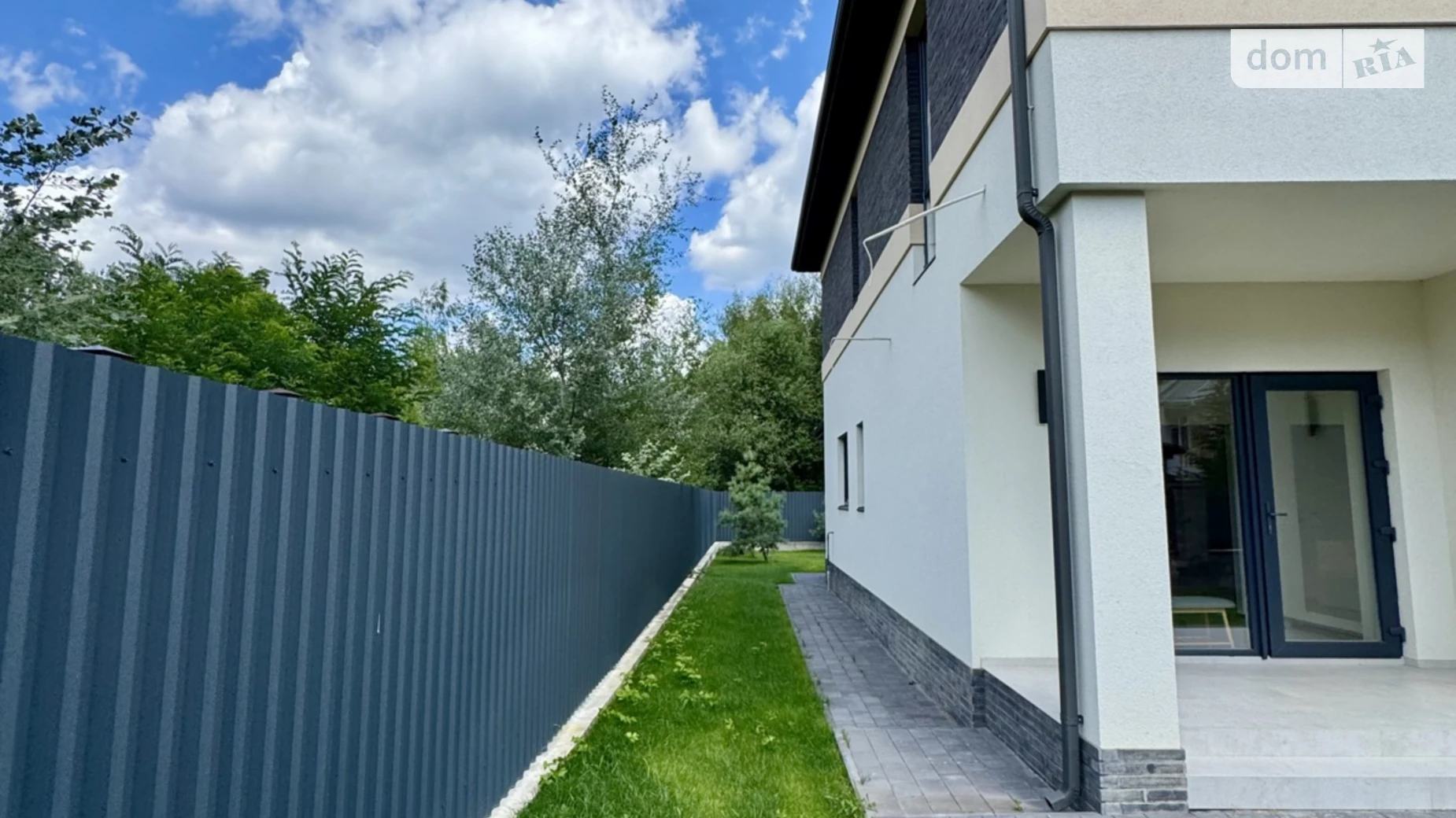 Продается дом на 2 этажа 188 кв. м с камином, цена: 360000 $ - фото 4