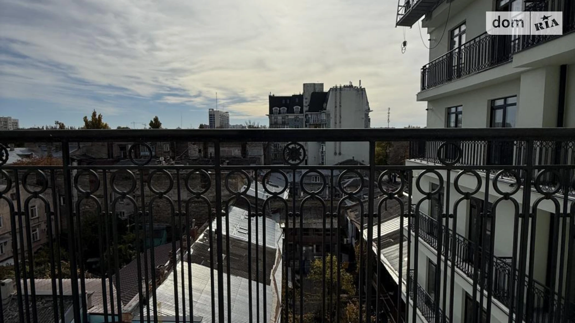 Продається 1-кімнатна квартира 41.7 кв. м у Одесі, вул. Гімназична, 13 - фото 2