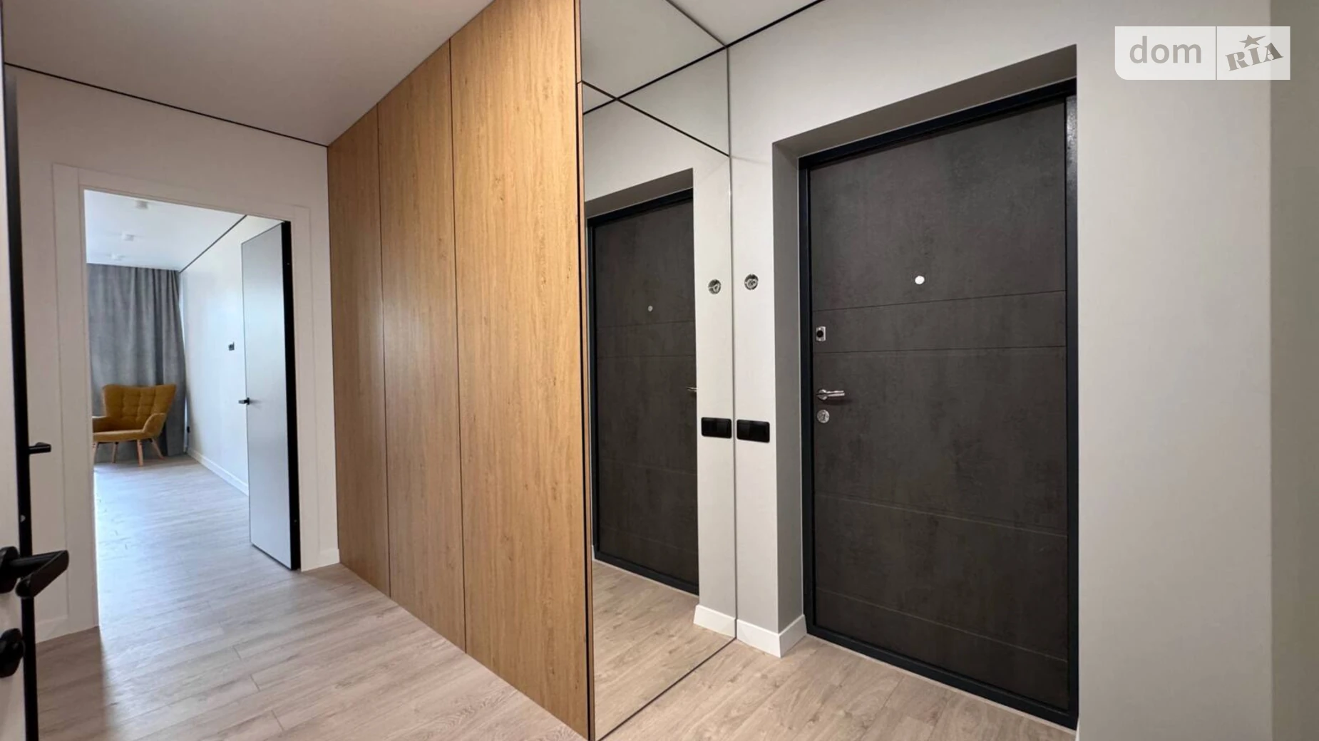 Продается 1-комнатная квартира 57.2 кв. м в Львове, ул. Замарстиновская, 170 - фото 2