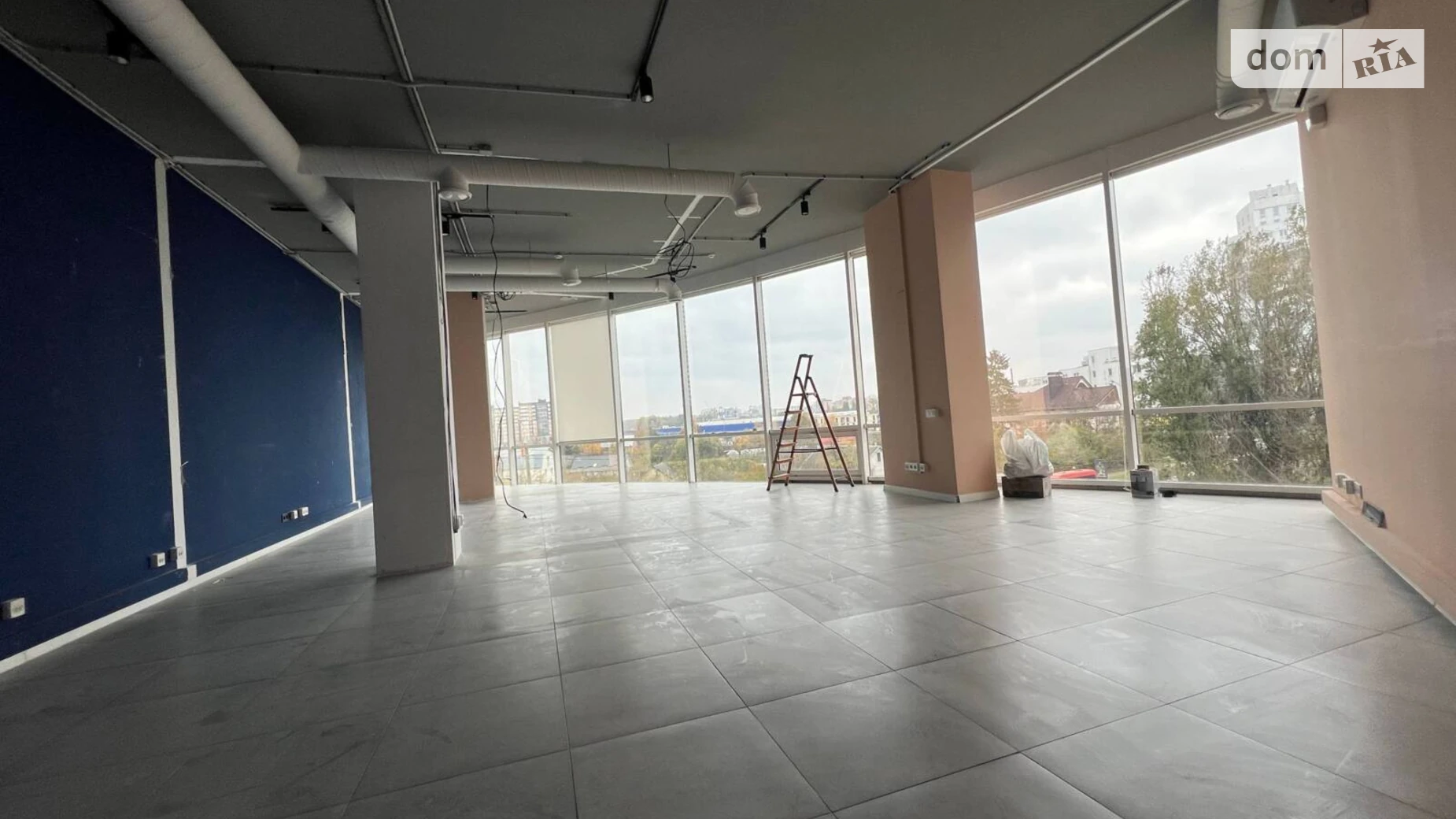 Сдается в аренду офис 84.4 кв. м в бизнес-центре, цена: 35448 грн - фото 4