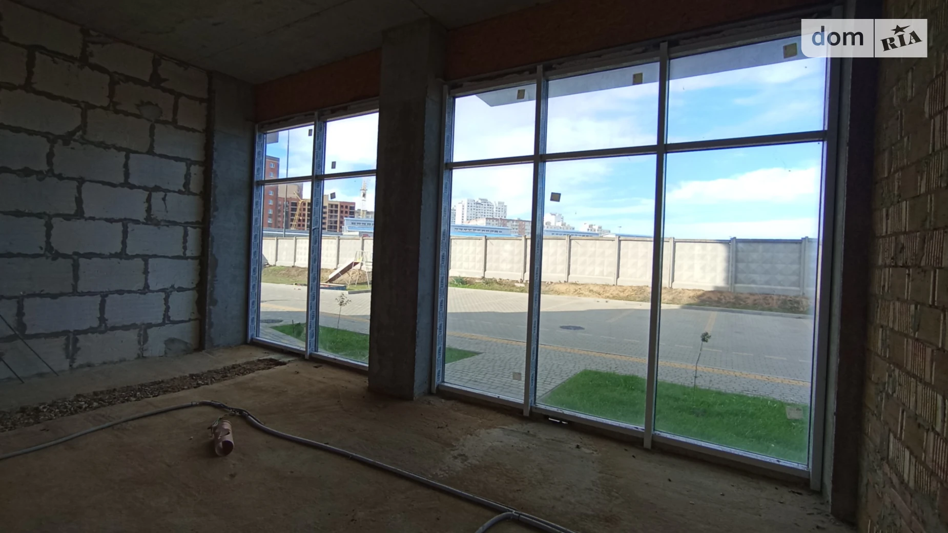 Продається приміщення вільного призначення 105 кв. м в 6-поверховій будівлі, цена: 55000 $ - фото 2