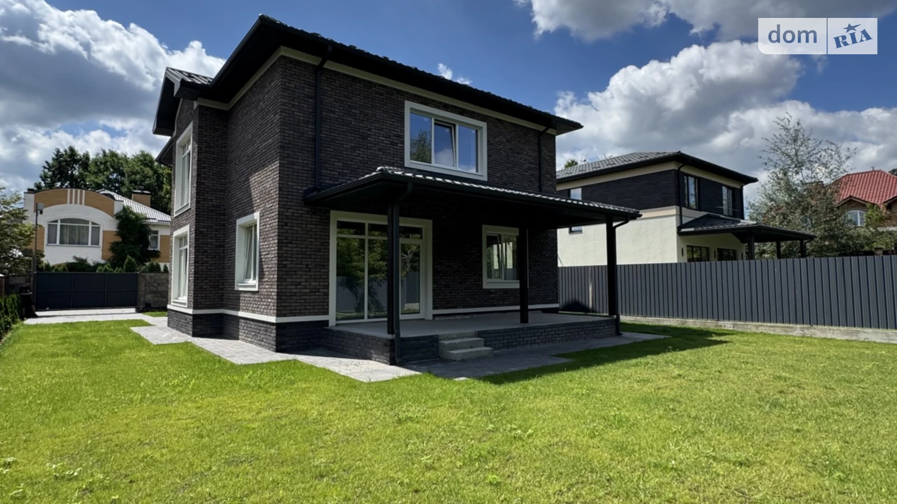 Продается дом на 2 этажа 213 кв. м с участком, цена: 280000 $ - фото 5