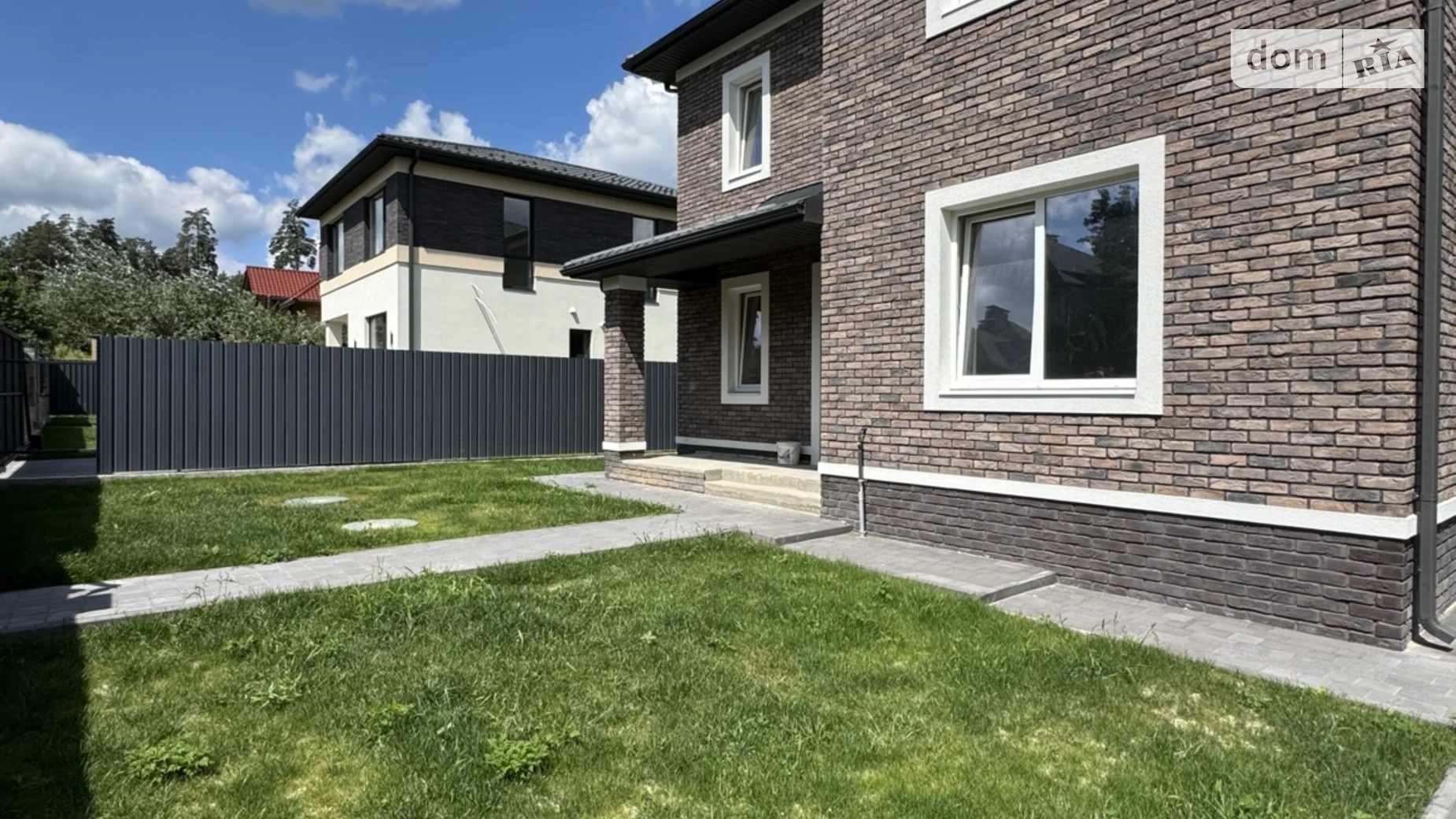 Продается дом на 2 этажа 213 кв. м с участком, цена: 280000 $ - фото 4