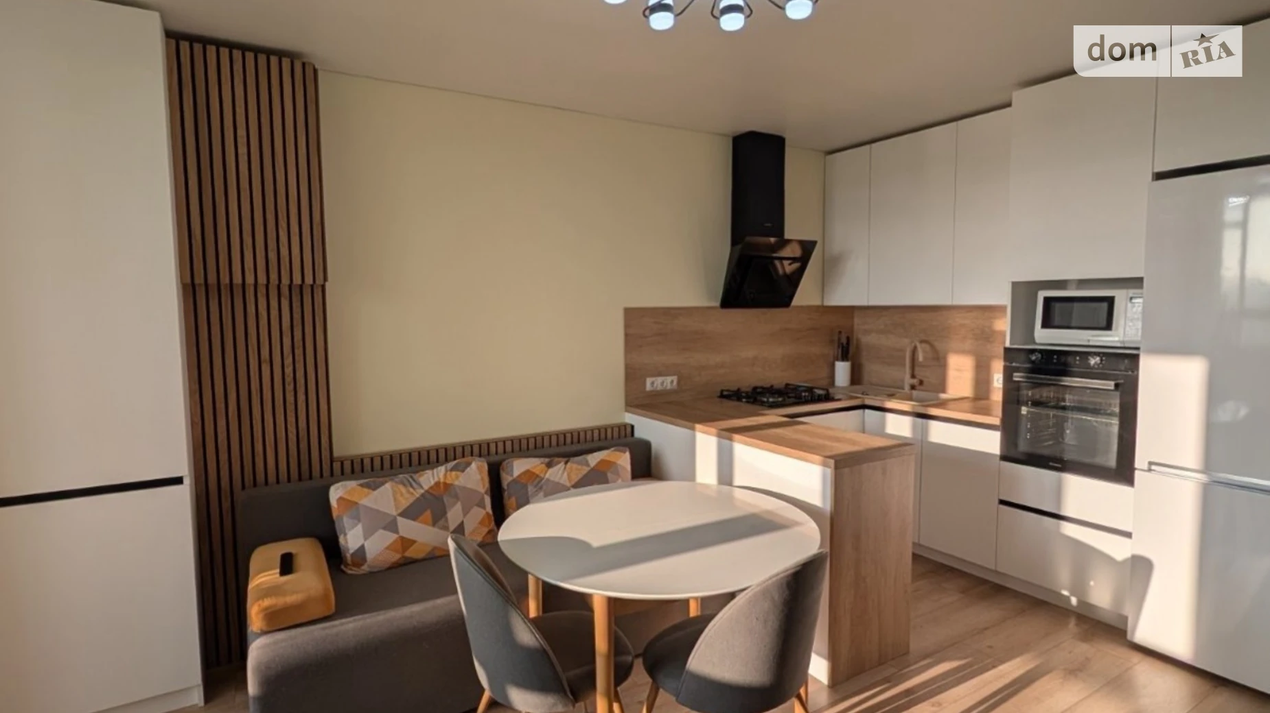 Продается 2-комнатная квартира 81 кв. м в Хмельницком, цена: 109999 $ - фото 2