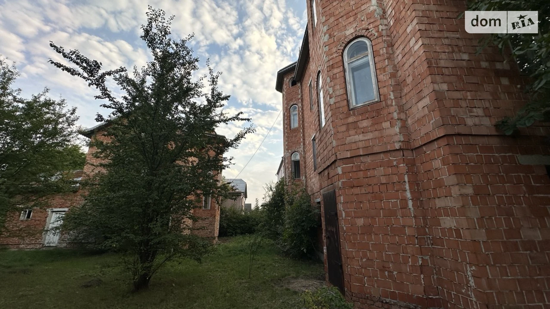 Продається будинок 3 поверховий 430 кв. м з гаражем, цена: 110000 $ - фото 2