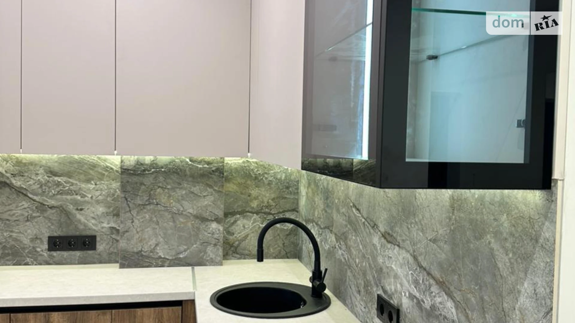 Продается 2-комнатная квартира 65 кв. м в Ужгороде, цена: 125000 $ - фото 3