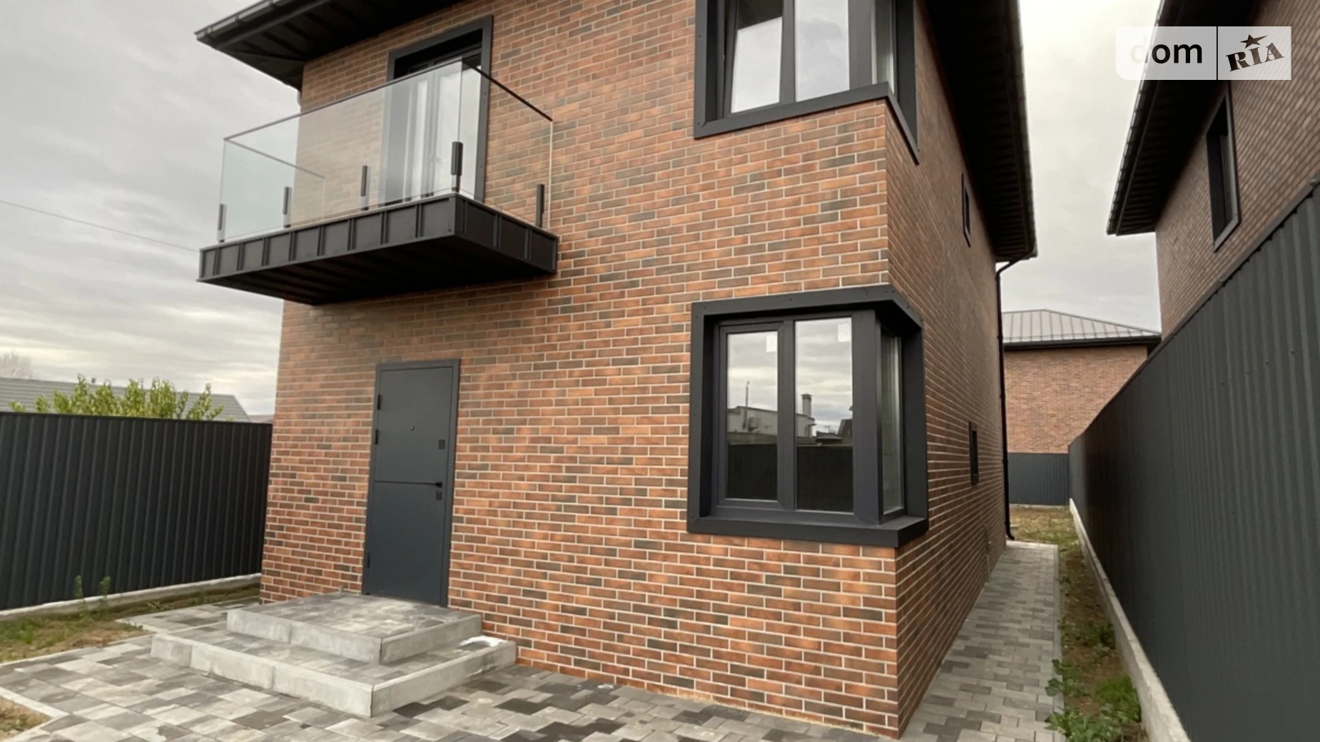 Продается дом на 2 этажа 115 кв. м с гаражом, цена: 93000 $ - фото 2