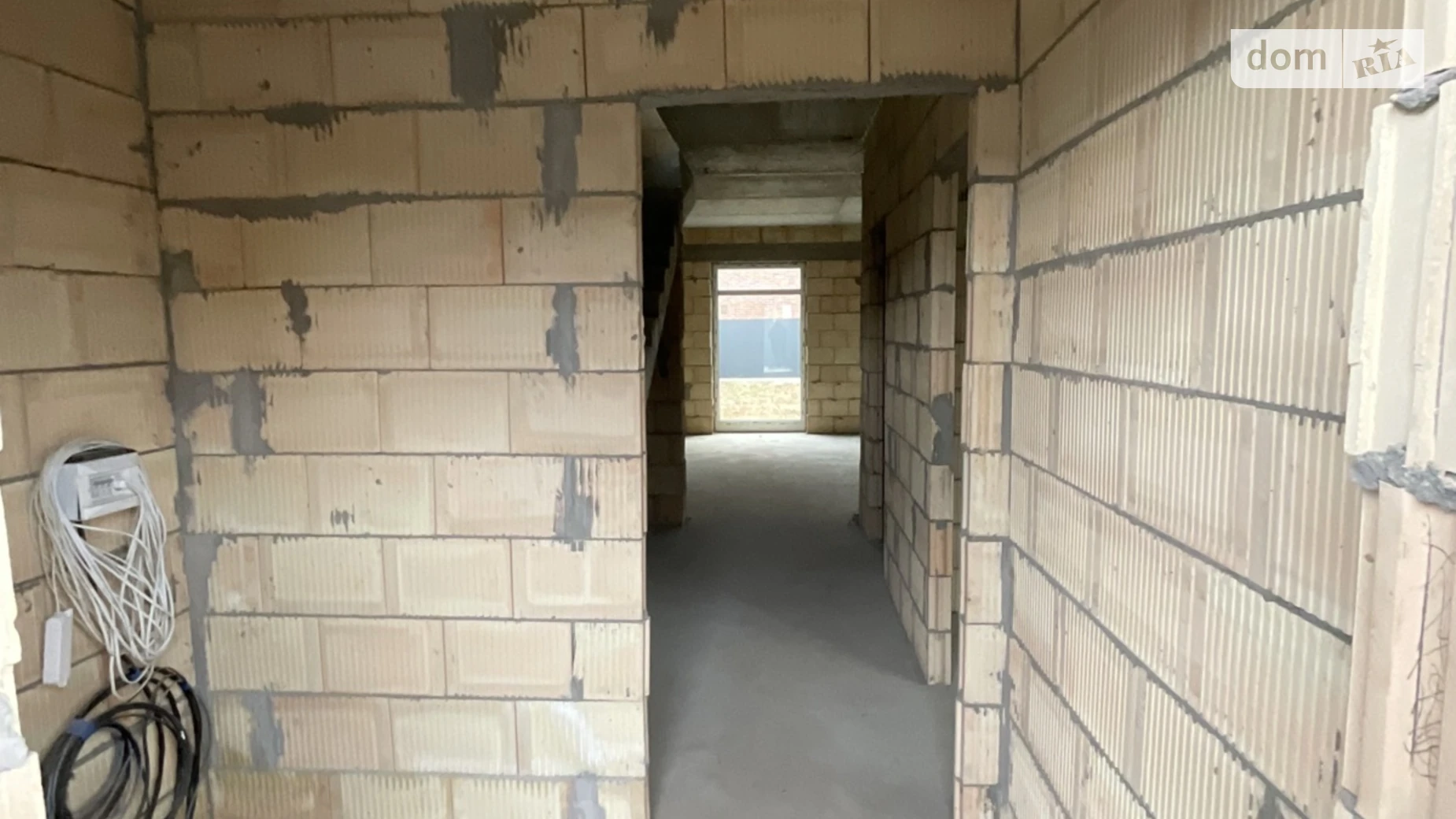 Продается дом на 2 этажа 115 кв. м с гаражом, цена: 93000 $ - фото 4