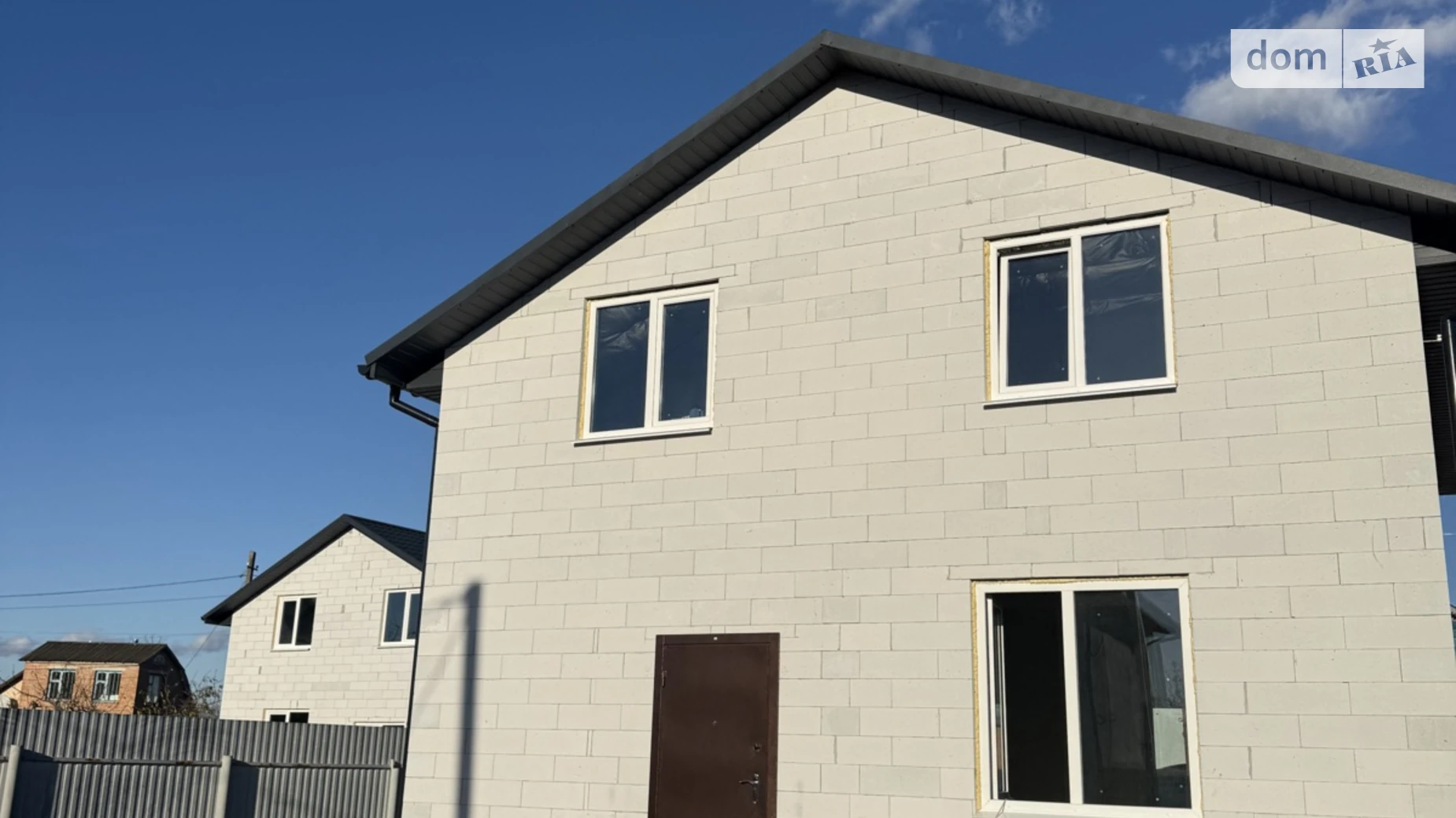 Продается дом на 2 этажа 110 кв. м с верандой, цена: 60000 $ - фото 2