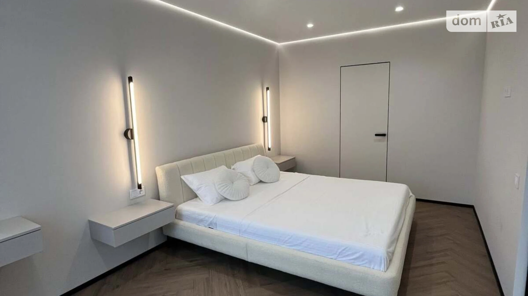 Продается 2-комнатная квартира 63 кв. м в Ивано-Франковске, бул. Южный - фото 2