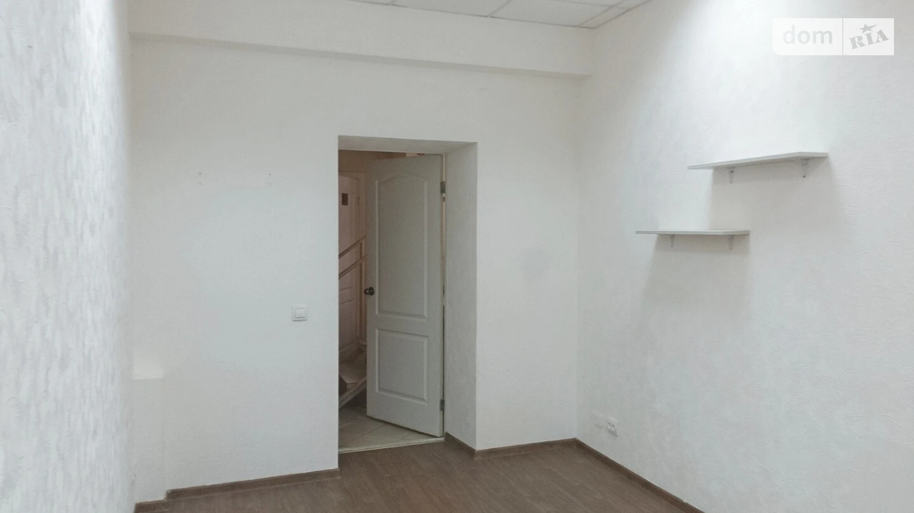 Сдается в аренду офис 20 кв. м в бизнес-центре, цена: 7000 грн - фото 3