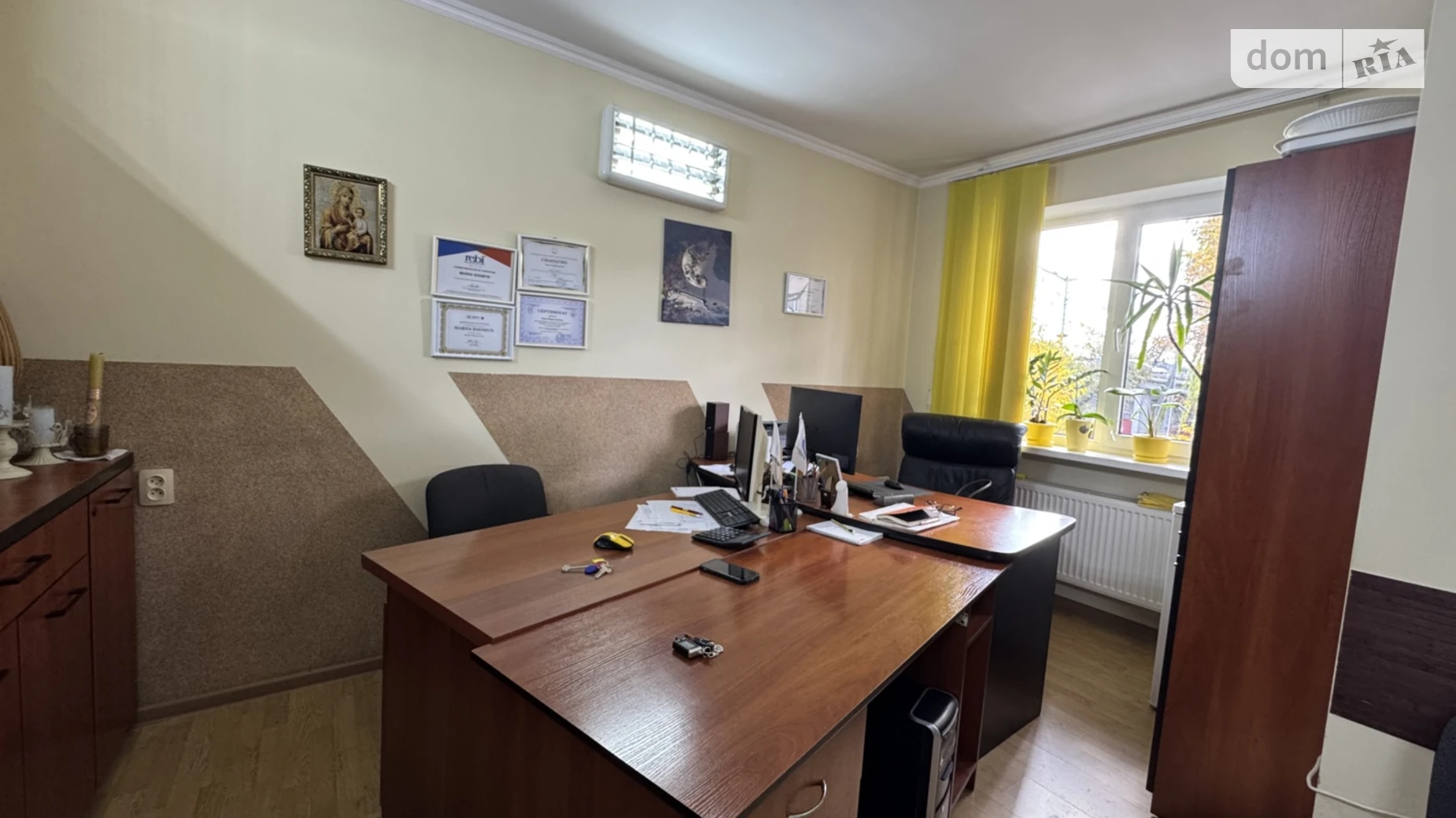 Сдается в аренду офис 18 кв. м в бизнес-центре, цена: 4000 грн - фото 2