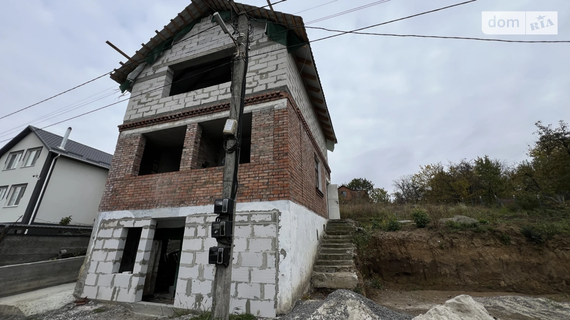 Продается дом на 3 этажа 120 кв. м с балконом, цена: 55000 $ - фото 2