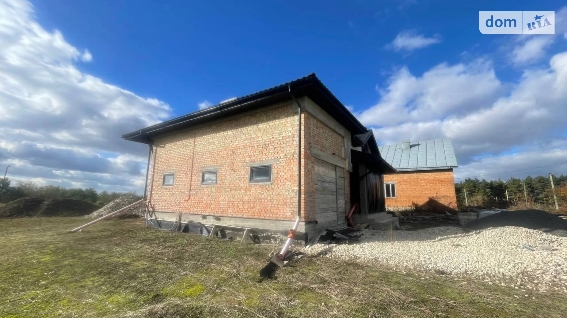 Продается дом на 2 этажа 240 кв. м с гаражом, цена: 100000 $ - фото 2