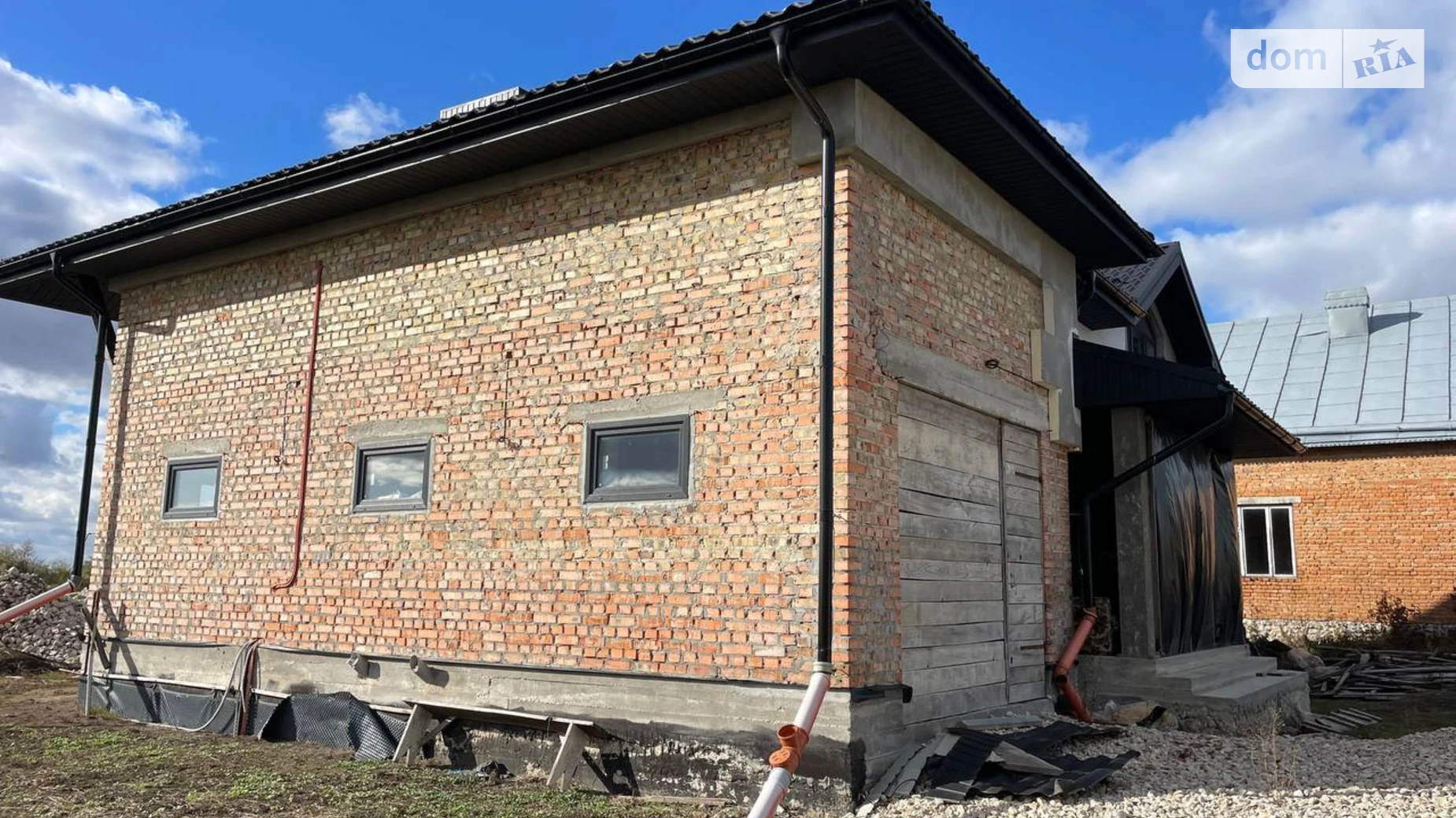 Продается дом на 2 этажа 240 кв. м с гаражом, цена: 100000 $ - фото 3