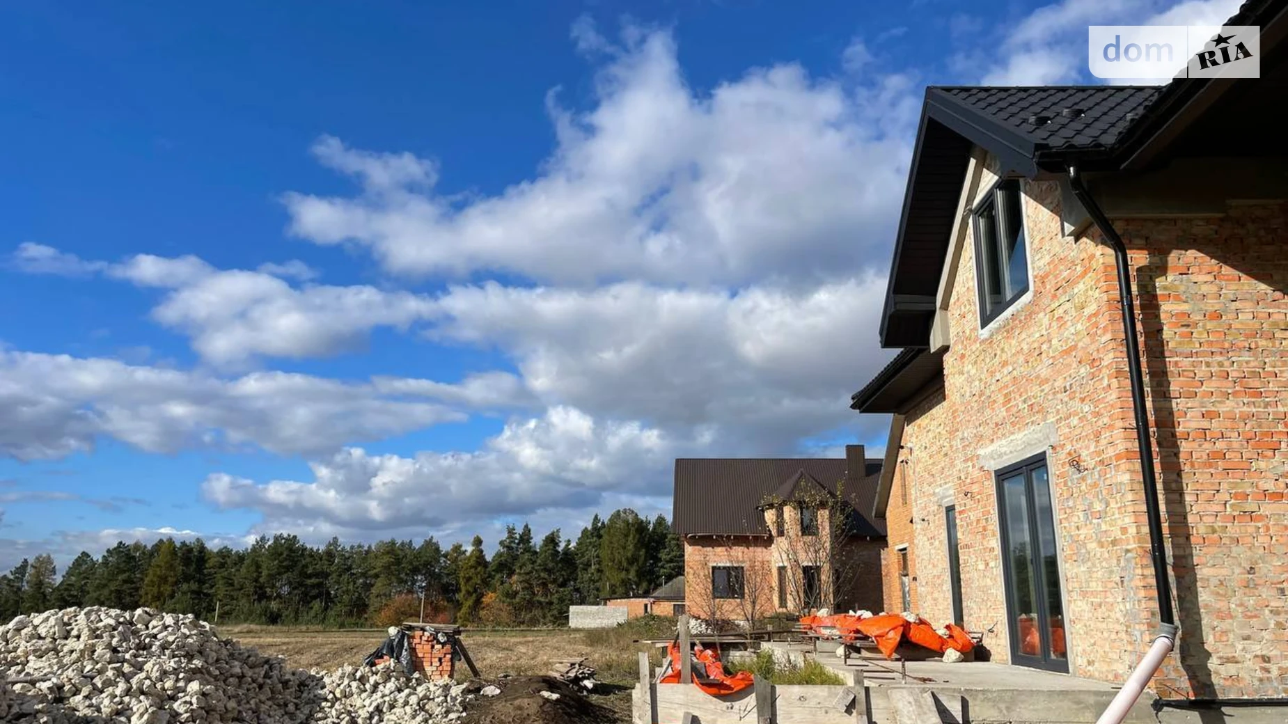 Продается дом на 2 этажа 240 кв. м с гаражом, цена: 100000 $ - фото 5