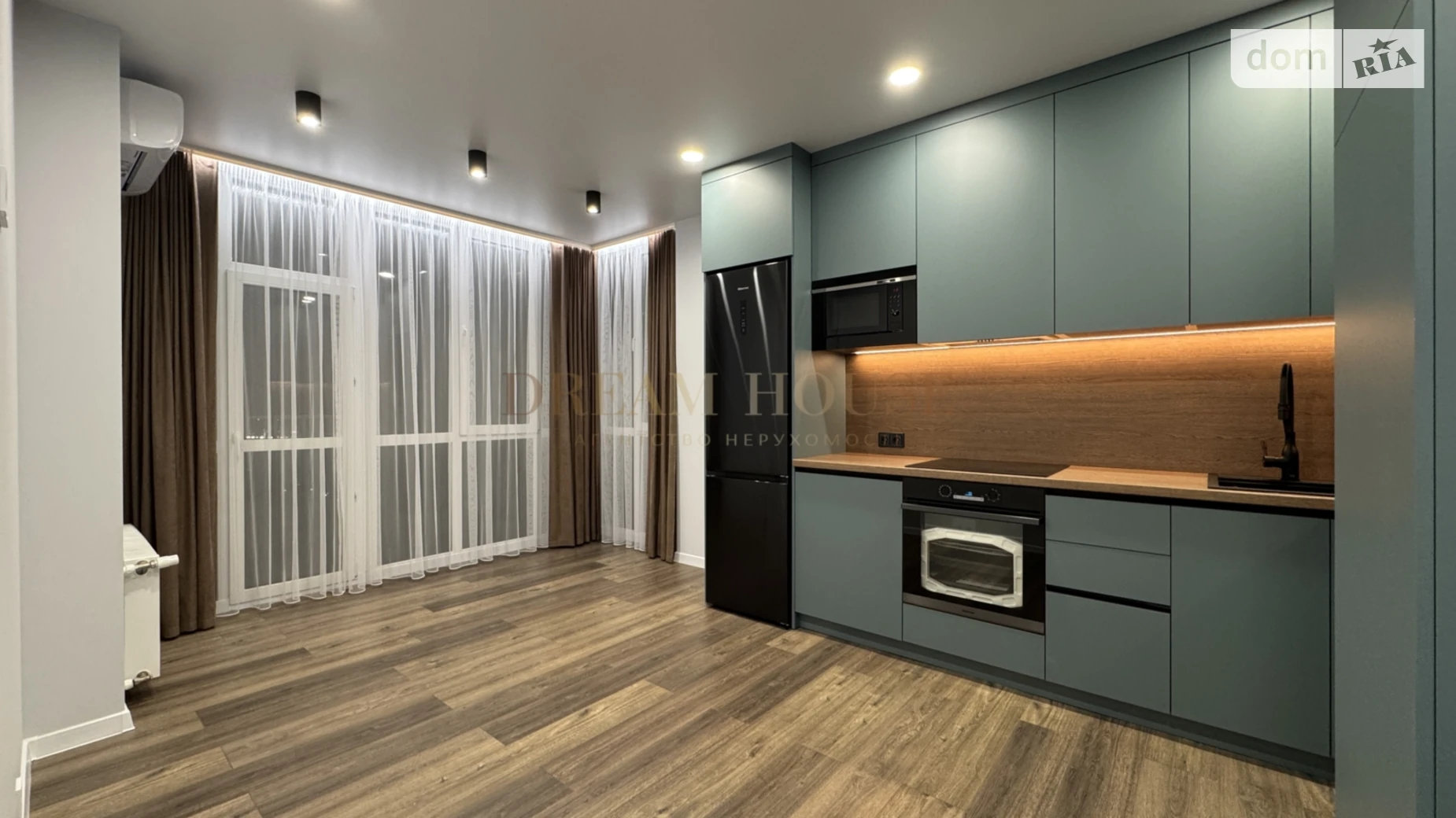 Продается 2-комнатная квартира 65.8 кв. м в Буче, бул. Леонида Бирюкова - фото 2