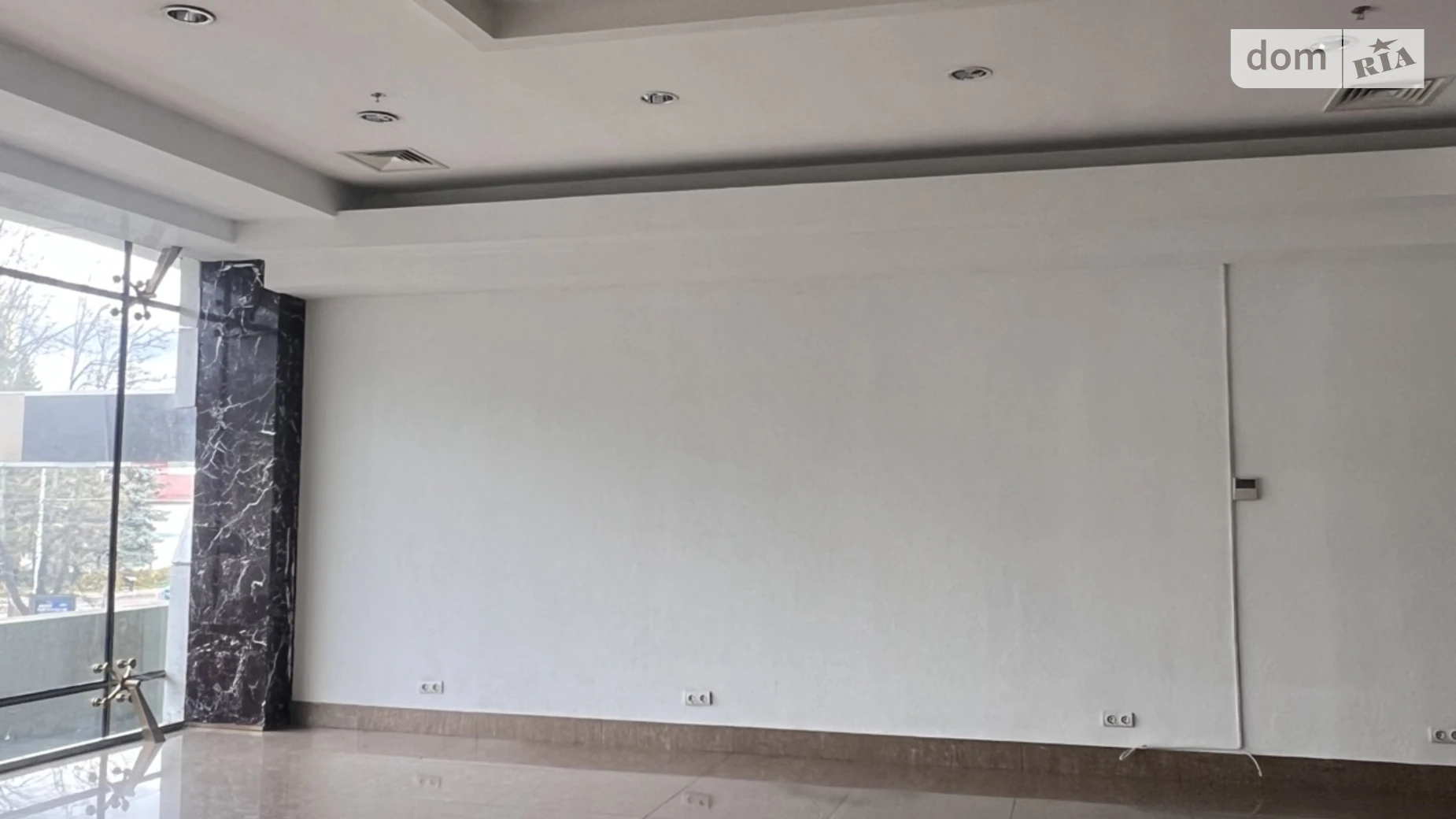 Сдается в аренду офис 57 кв. м в бизнес-центре, цена: 35340 грн - фото 5