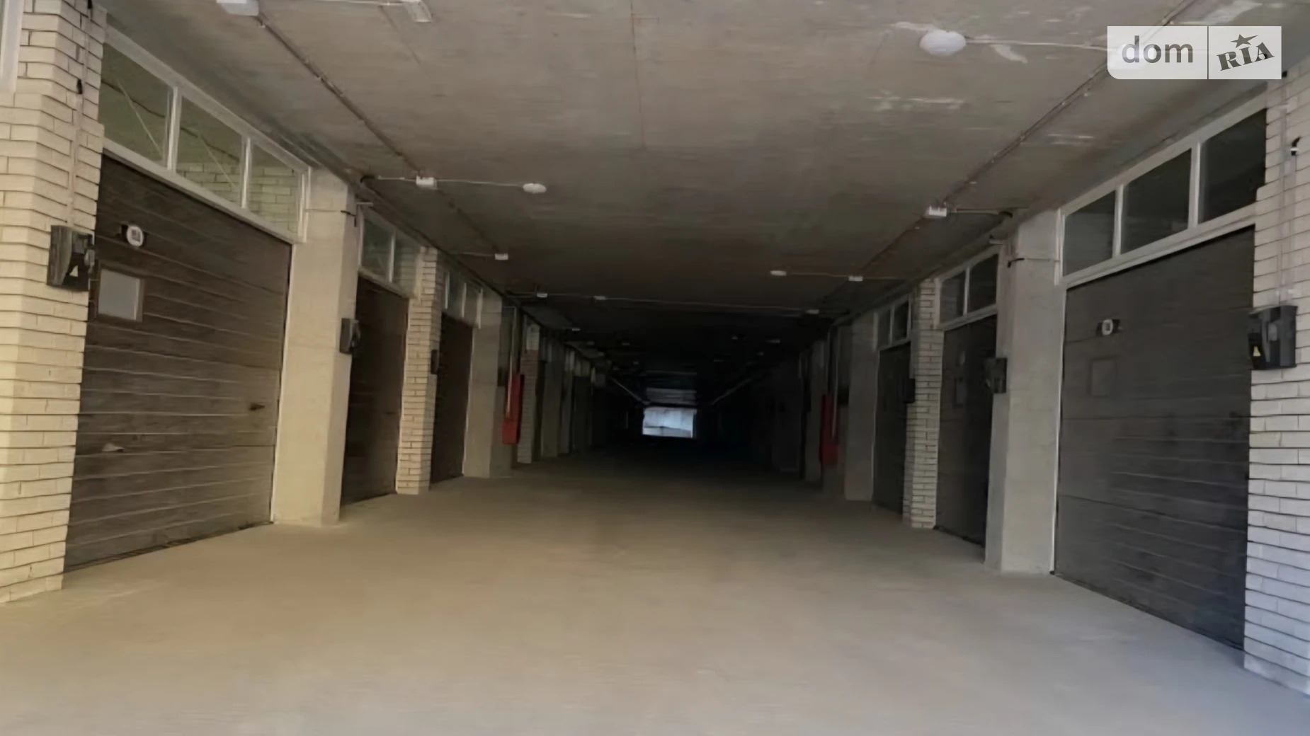 Сдается в аренду отдельно стоящий гараж под легковое авто на 19 кв. м, цена: 3500 грн - фото 4