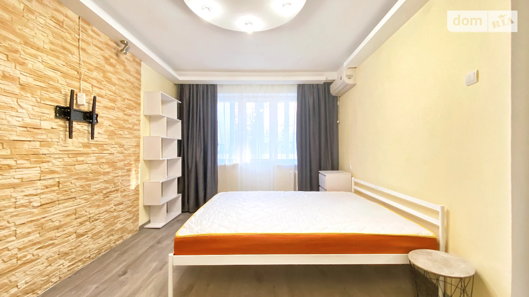 Сдается в аренду 1-комнатная квартира 35 кв. м в Днепре, просп. Петра Калнышевского - фото 3