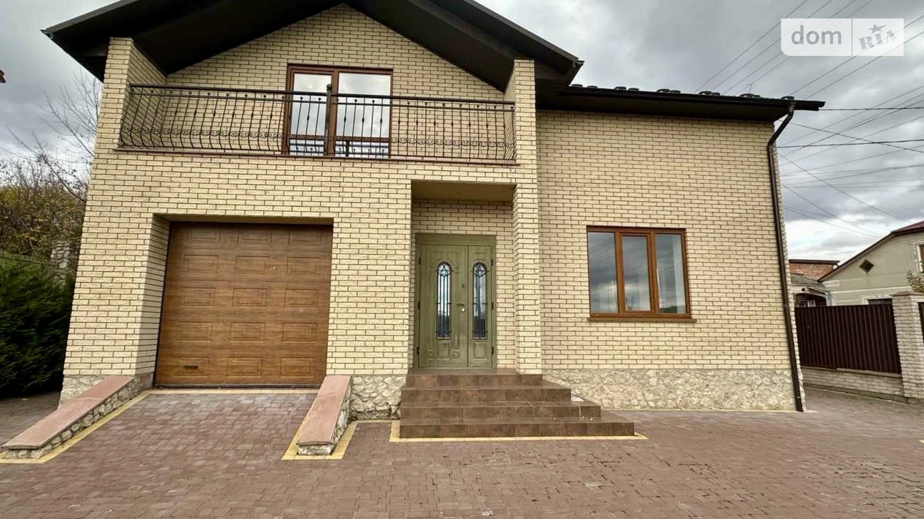 Продается дом на 2 этажа 190 кв. м с беседкой, цена: 220000 € - фото 4