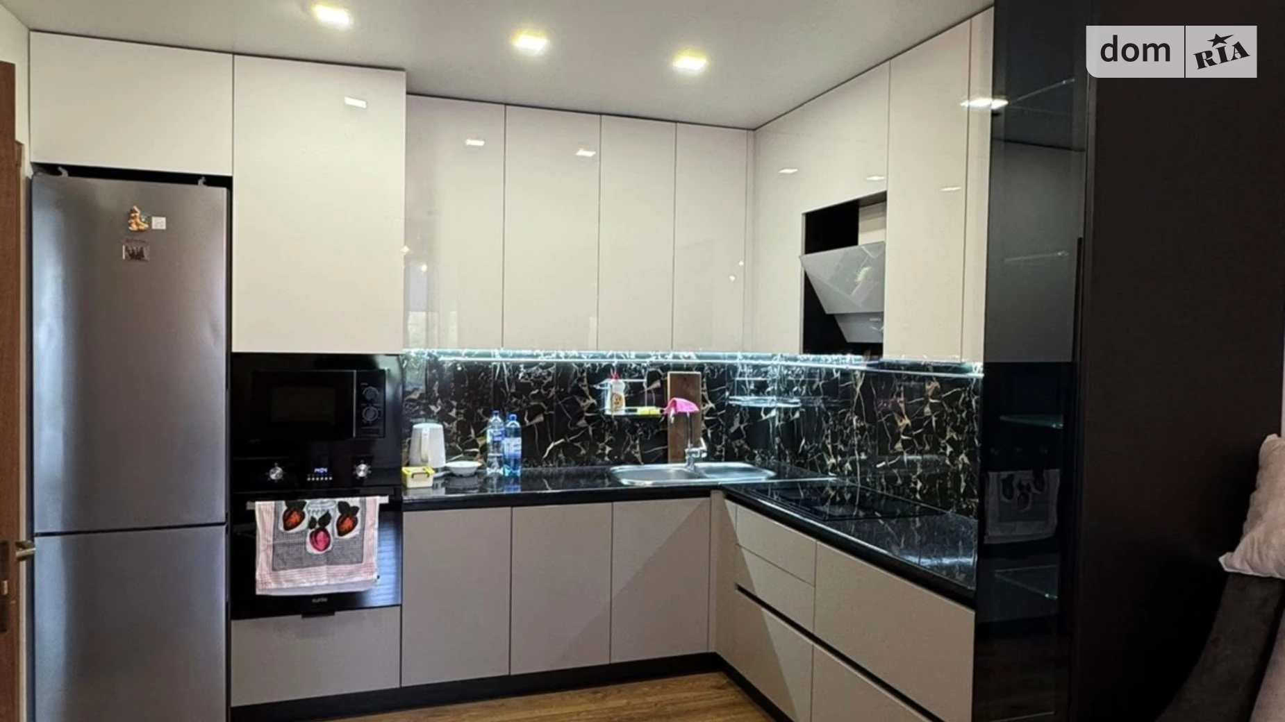 1-комнатная квартира 46.8 кв. м в Тернополе, ул. Героев Чернобыля - фото 2