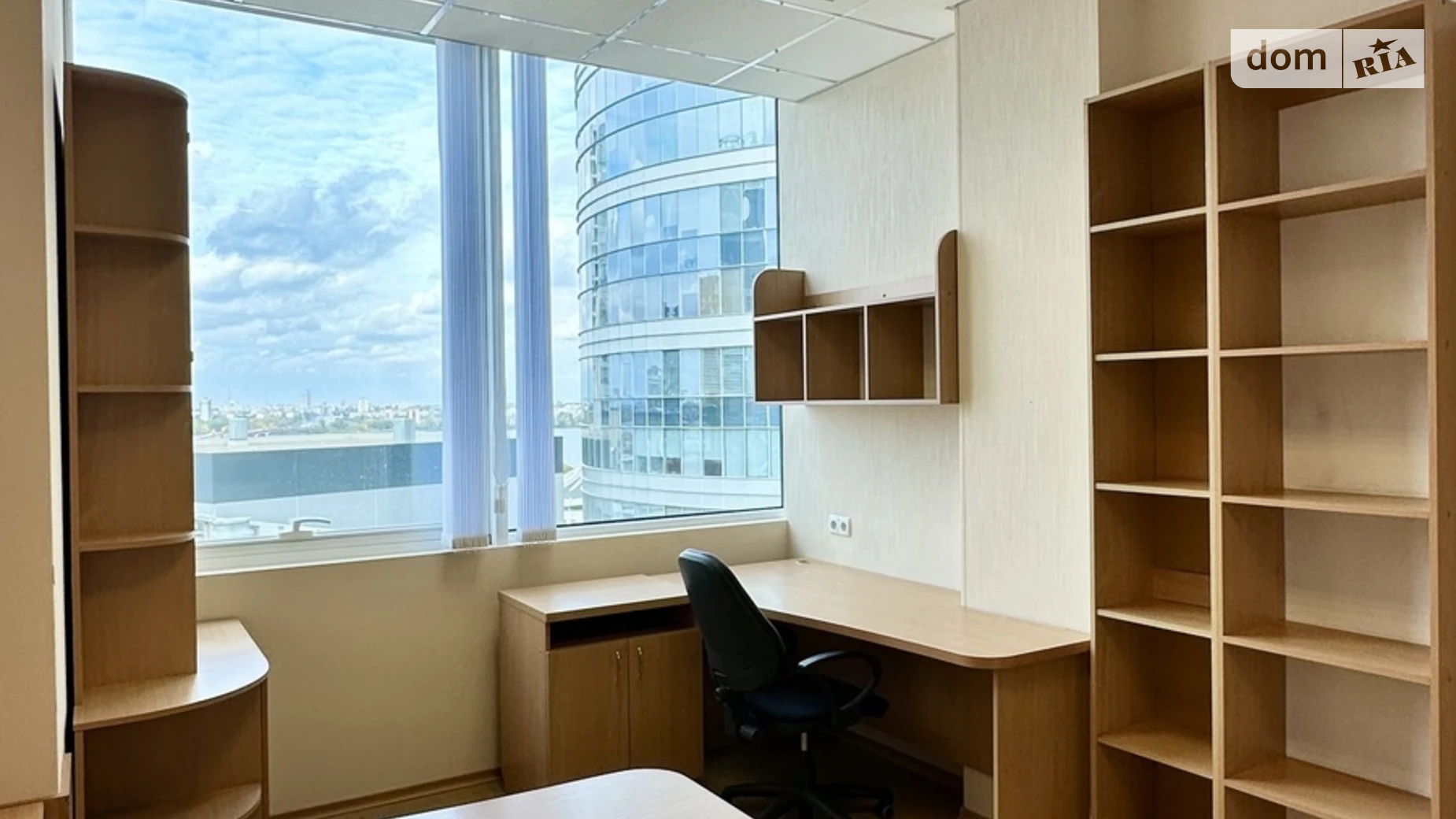 Сдается в аренду офис 128 кв. м в бизнес-центре, цена: 37500 грн - фото 5