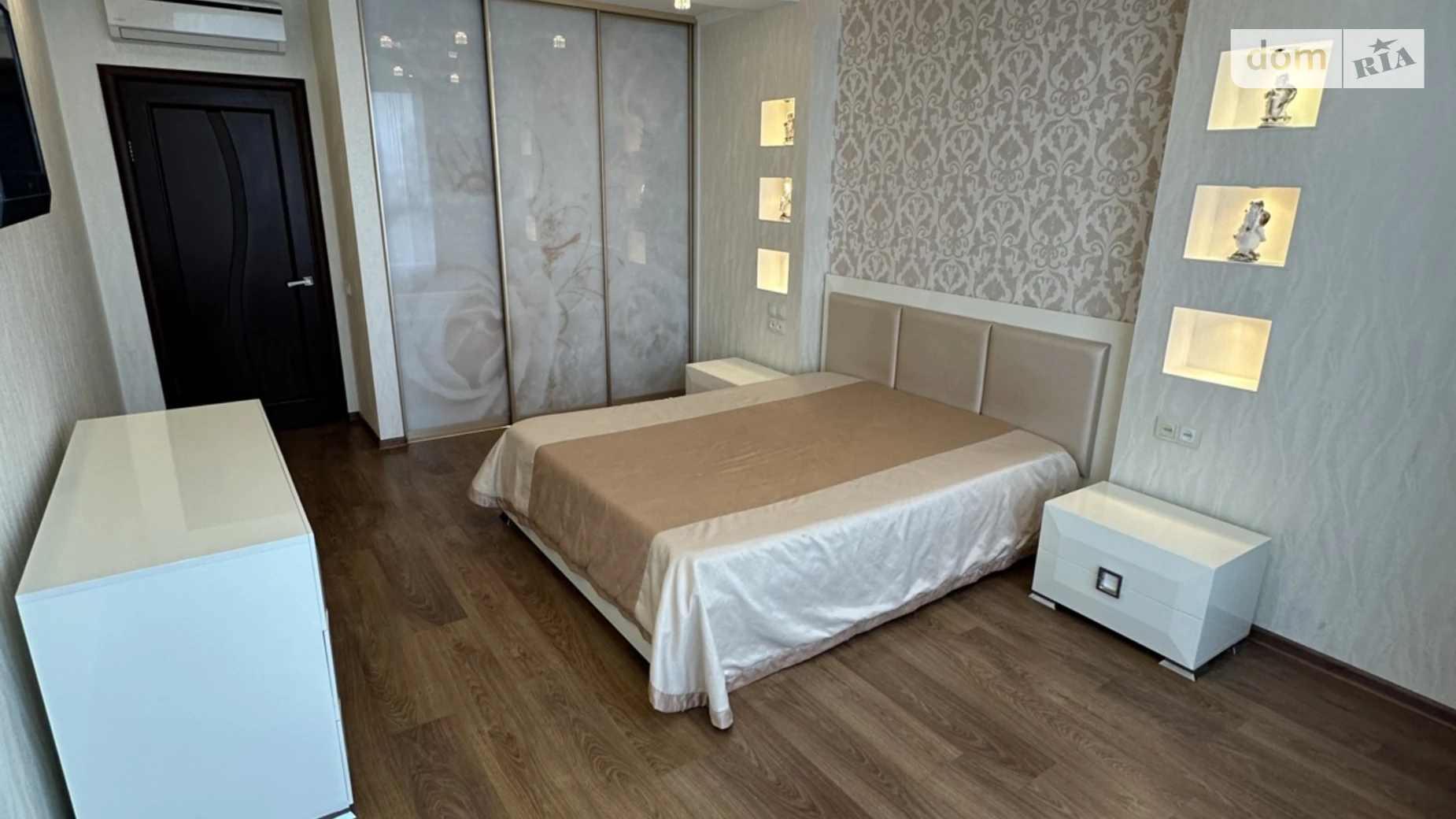 Сдается в аренду 2-комнатная квартира 85.4 кв. м в Киеве, пер. Коломыйский, 17/31А - фото 3