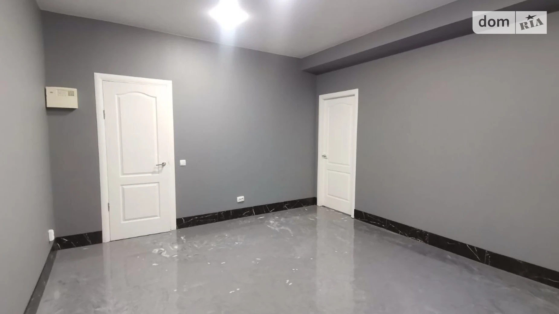 Сдается в аренду офис 52.8 кв. м в бизнес-центре, цена: 20000 грн - фото 4