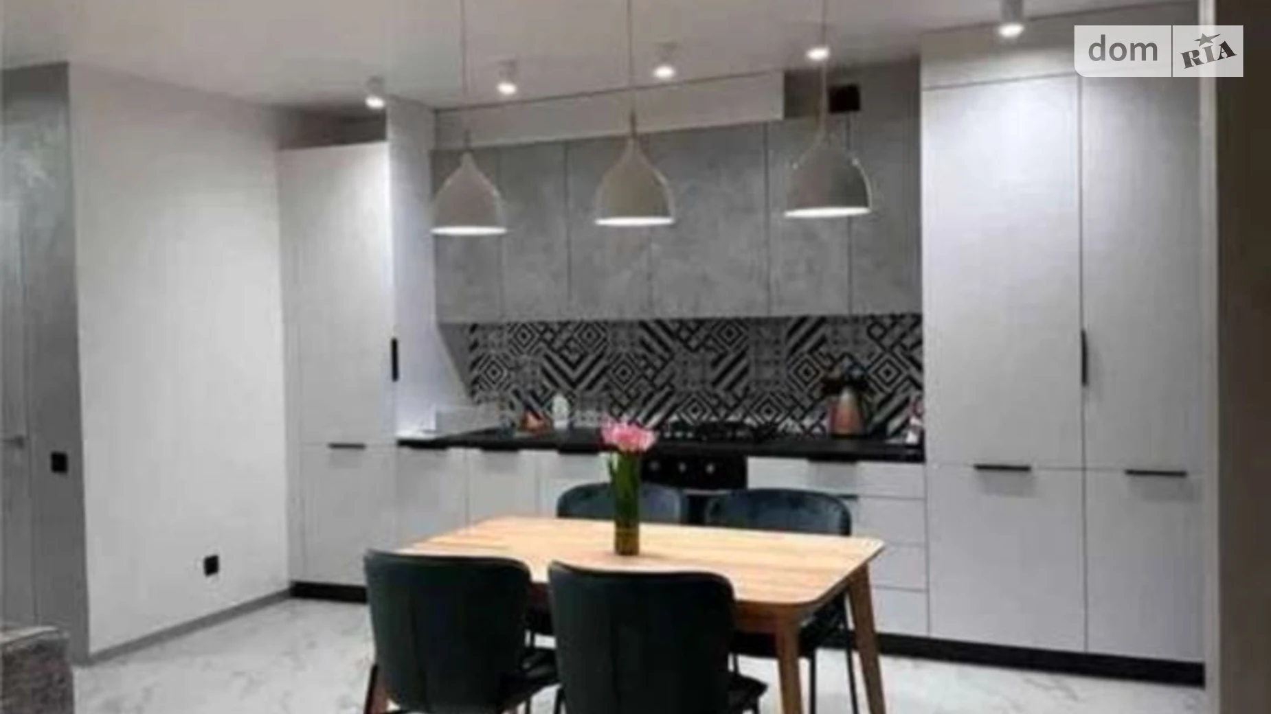 Сдается в аренду 1-комнатная квартира 65 кв. м в Одессе, ул. Валерия Самофалова - фото 2