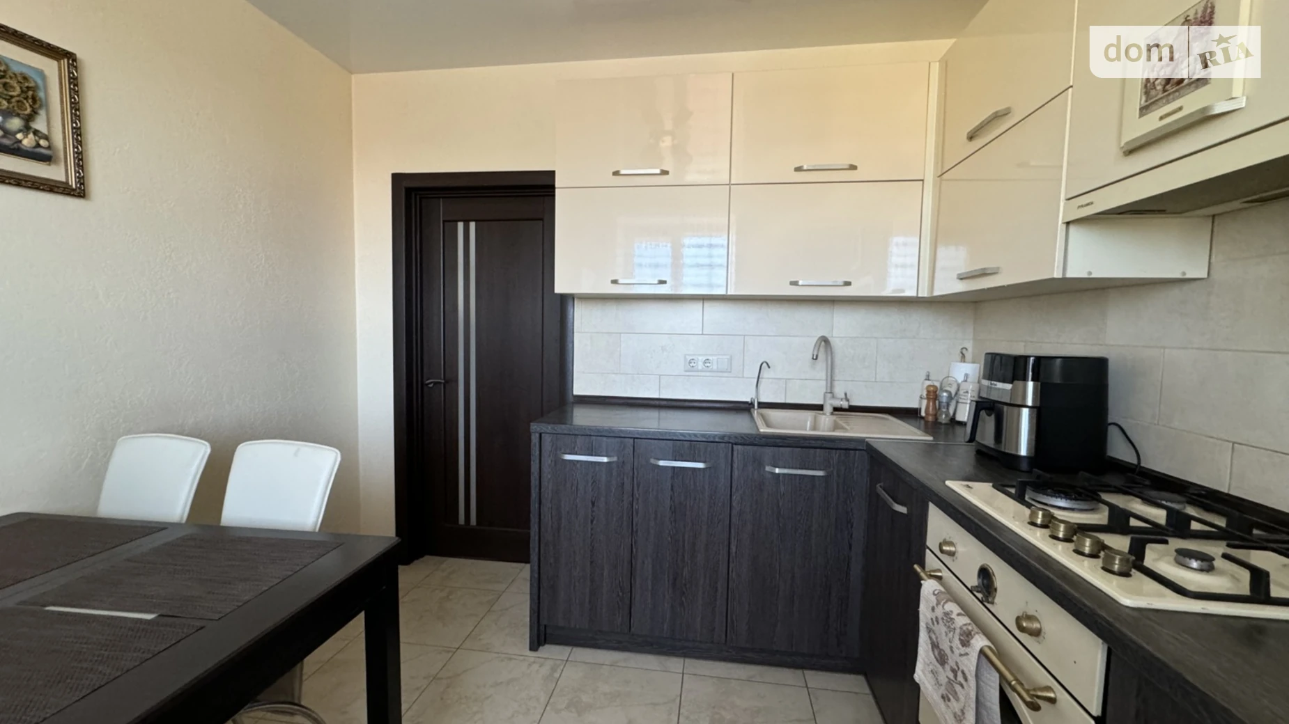 Продается 2-комнатная квартира 90 кв. м в Ровно, ул. Марко Вовчок, 21А - фото 3