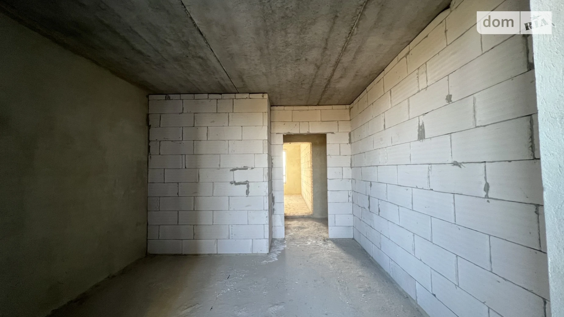 2-комнатная квартира 74 кв. м в Тернополе, ул. 15-го Апреля - фото 5