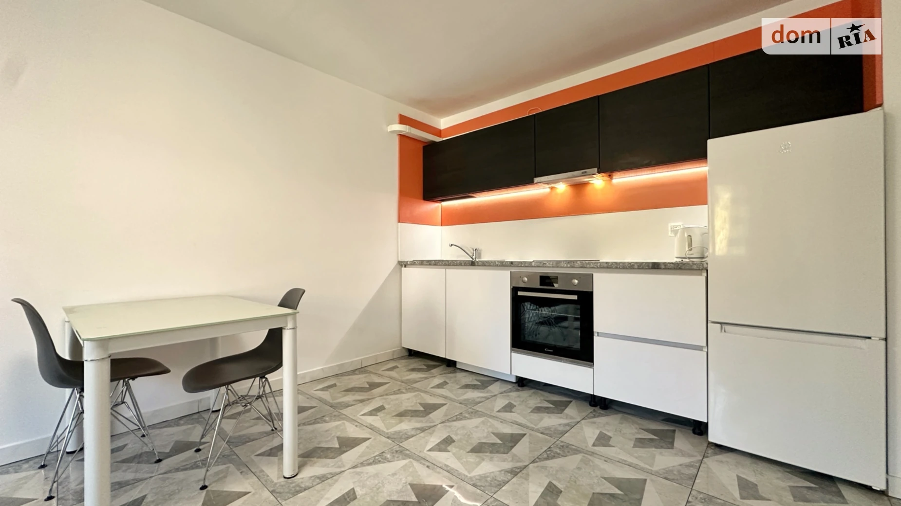 Сдается в аренду 1-комнатная квартира 41 кв. м в Львове, ул. Антоновича Владимира, 17 - фото 2