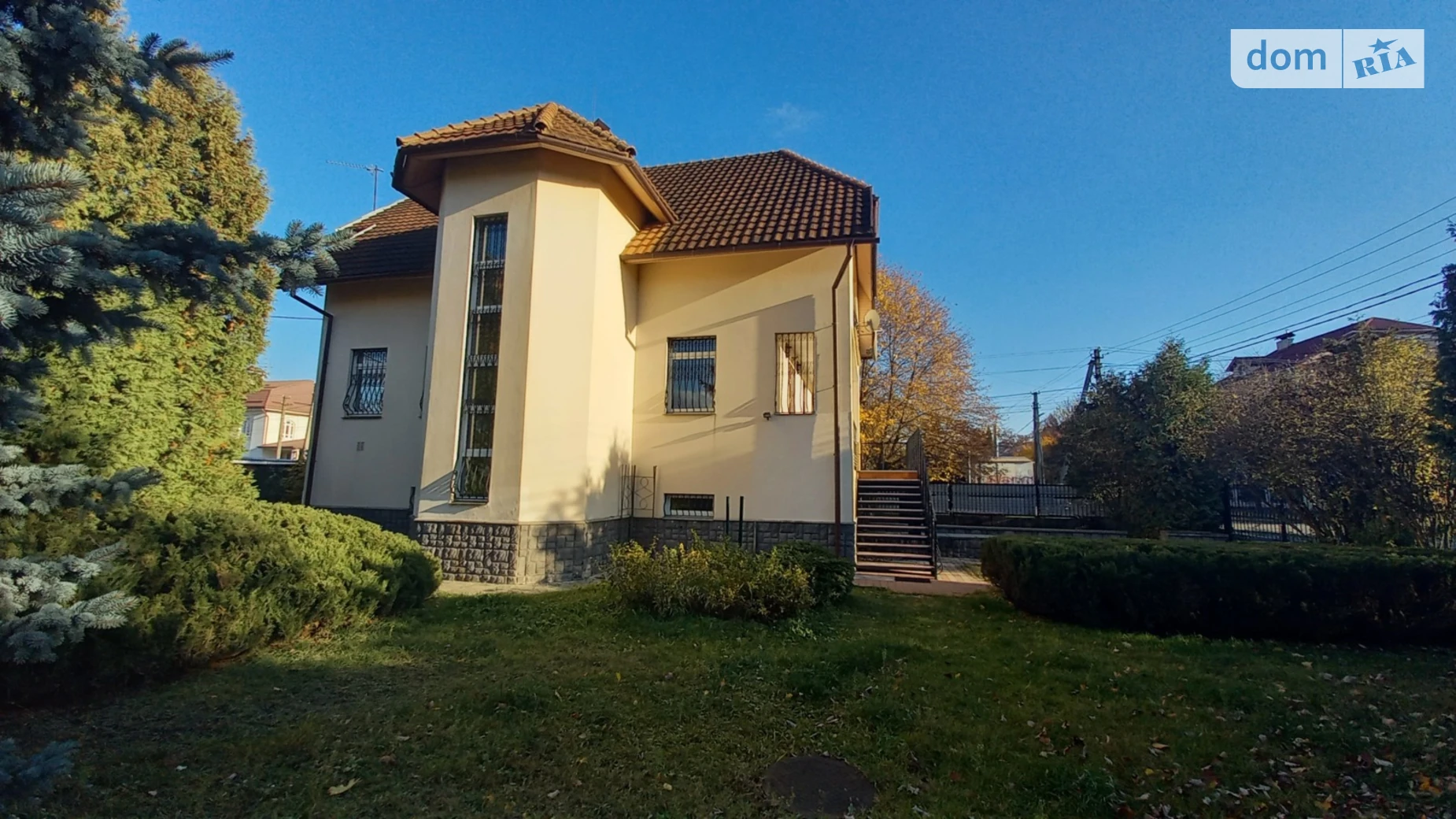 Сдается в аренду дом на 2 этажа 220 кв. м с камином, цена: 1200 $ - фото 2