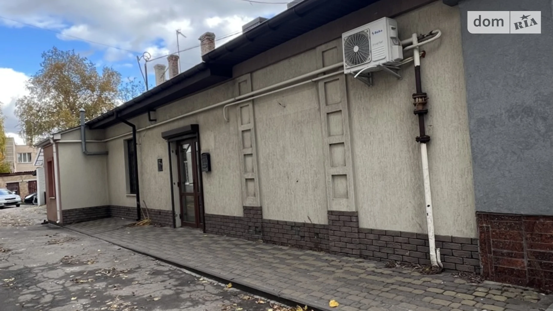 Продается офис 32.3 кв. м в бизнес-центре, цена: 65000 $ - фото 2