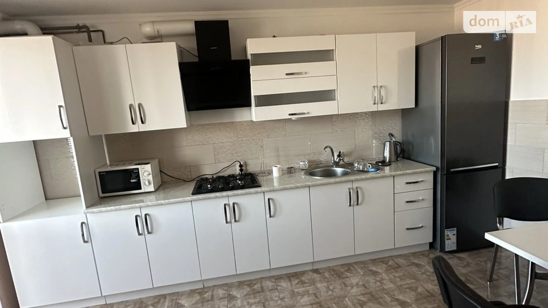 1-кімнатна квартира 45 кв. м у Тернополі, вул. Героїв Чорнобиля, 3 - фото 3