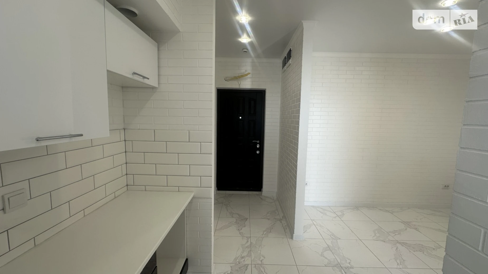 Продается 2-комнатная квартира 42 кв. м в Лиманке, ул. Архитекторская, 1 К3 - фото 4