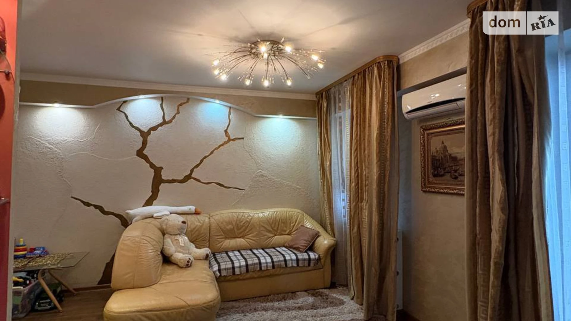 Продается 3-комнатная квартира 103.6 кв. м в Ровно, ул. Степана Бандеры, 33А - фото 3