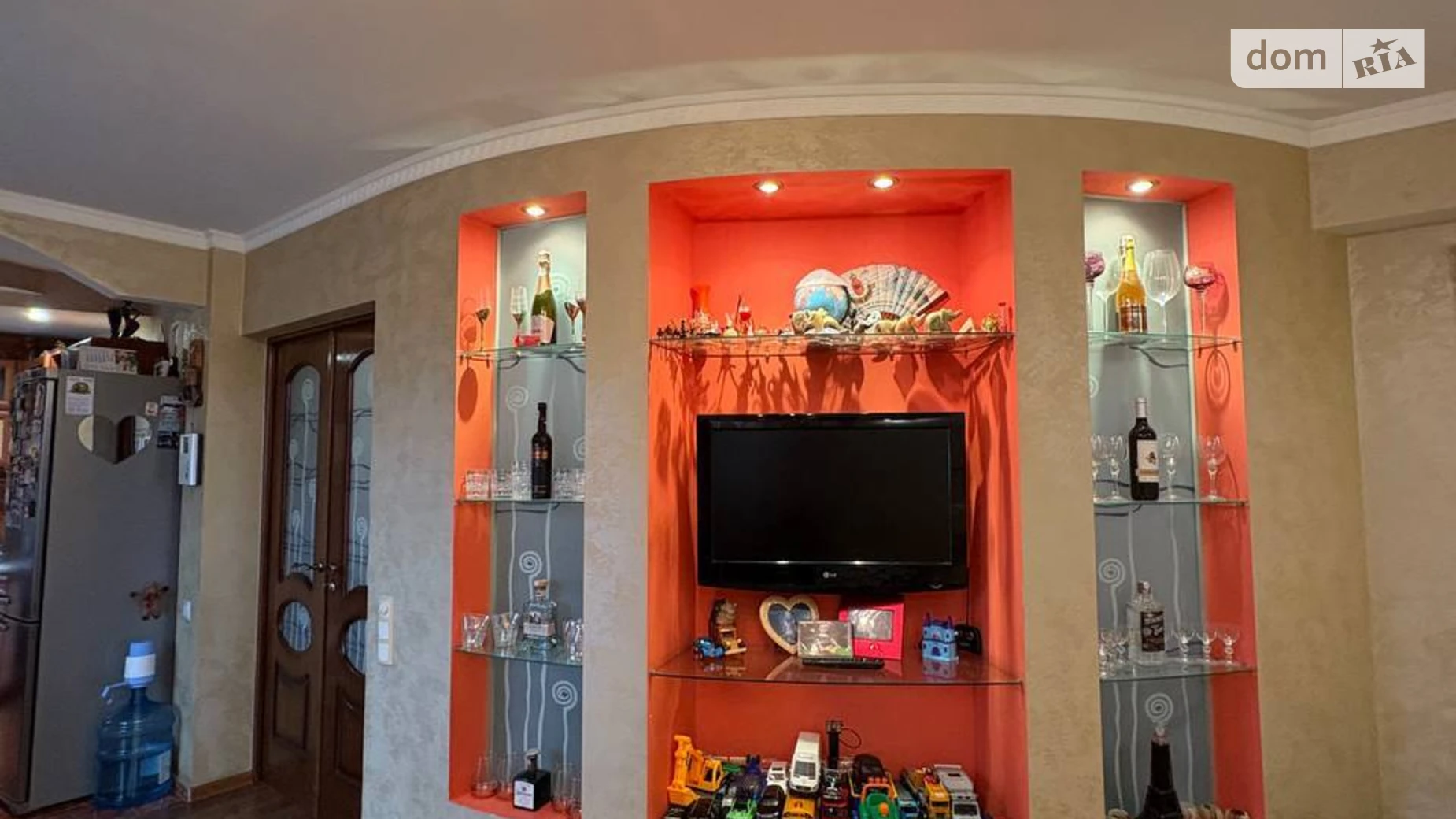 Продается 3-комнатная квартира 103.6 кв. м в Ровно, ул. Степана Бандеры, 33А - фото 4