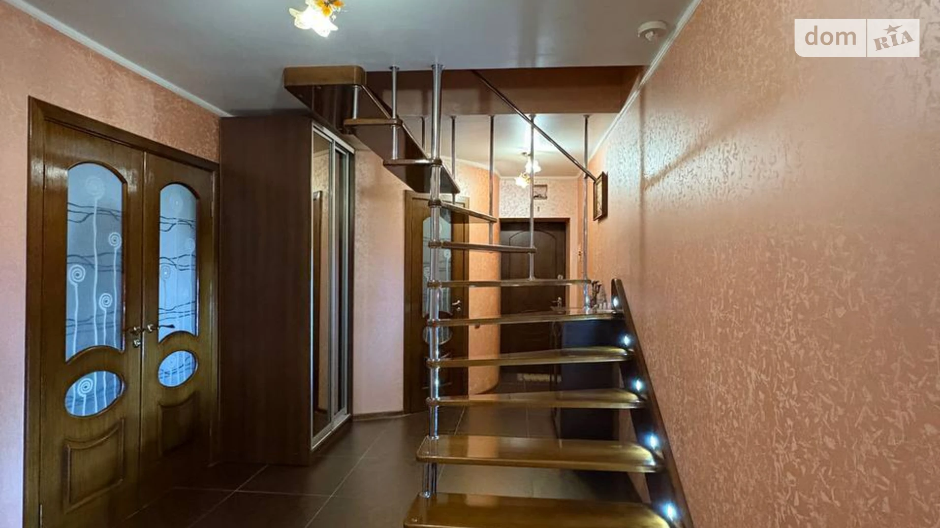 Продается 3-комнатная квартира 103.6 кв. м в Ровно, ул. Степана Бандеры, 33А - фото 5