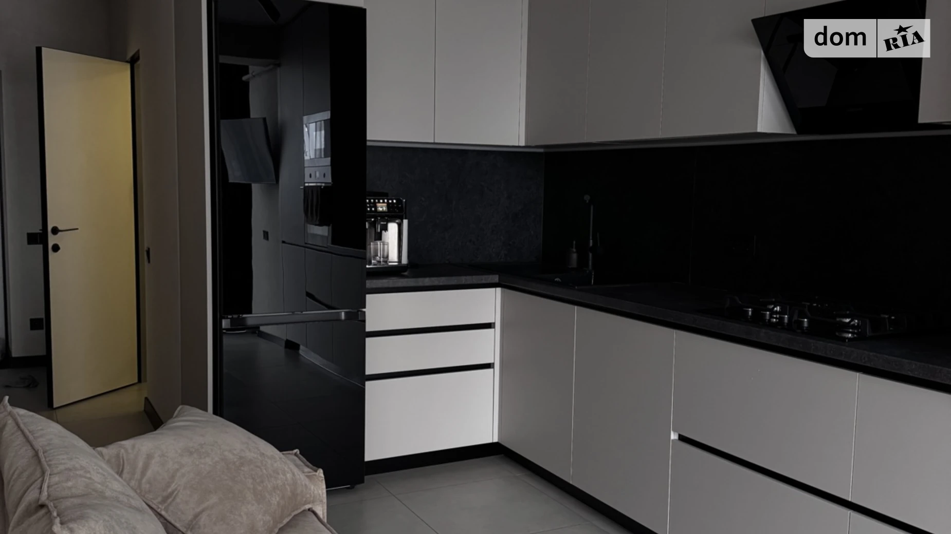 1-комнатная квартира 52 кв. м в Запорожье, бул. Центральный, 28 - фото 2