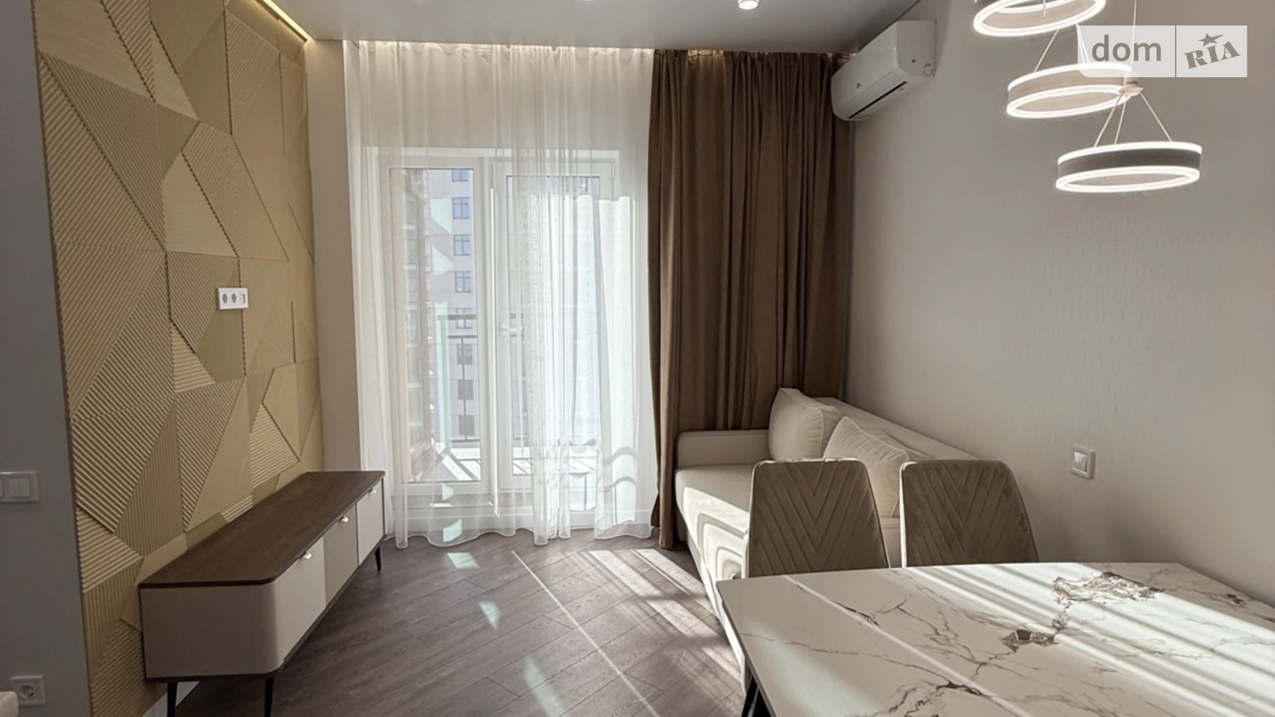 Продается 1-комнатная квартира 41 кв. м в Одессе, ул. Краснова - фото 2