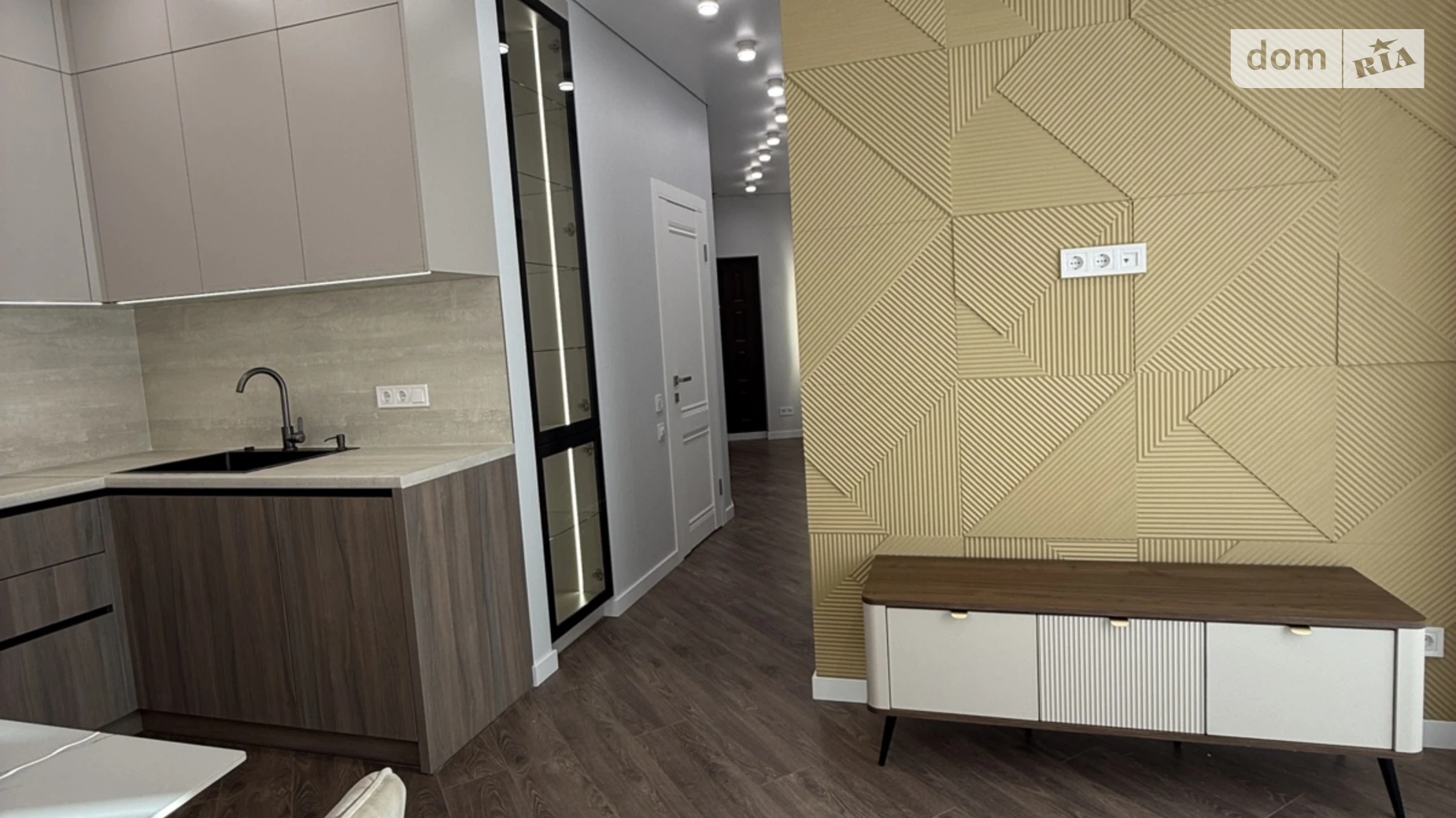 Продается 1-комнатная квартира 41 кв. м в Одессе, ул. Краснова - фото 4