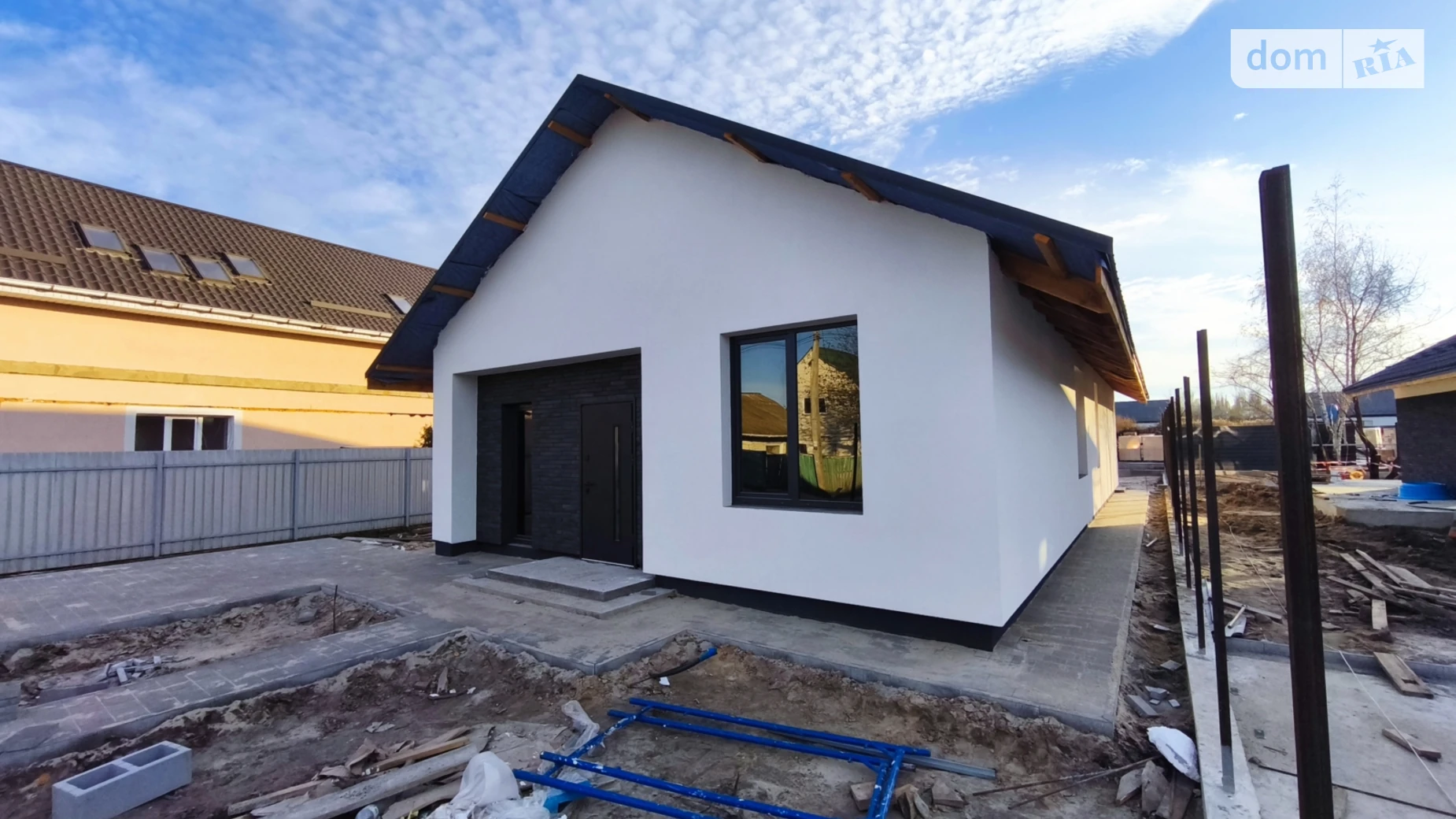 Продается одноэтажный дом 116 кв. м с гаражом, цена: 100000 $ - фото 3